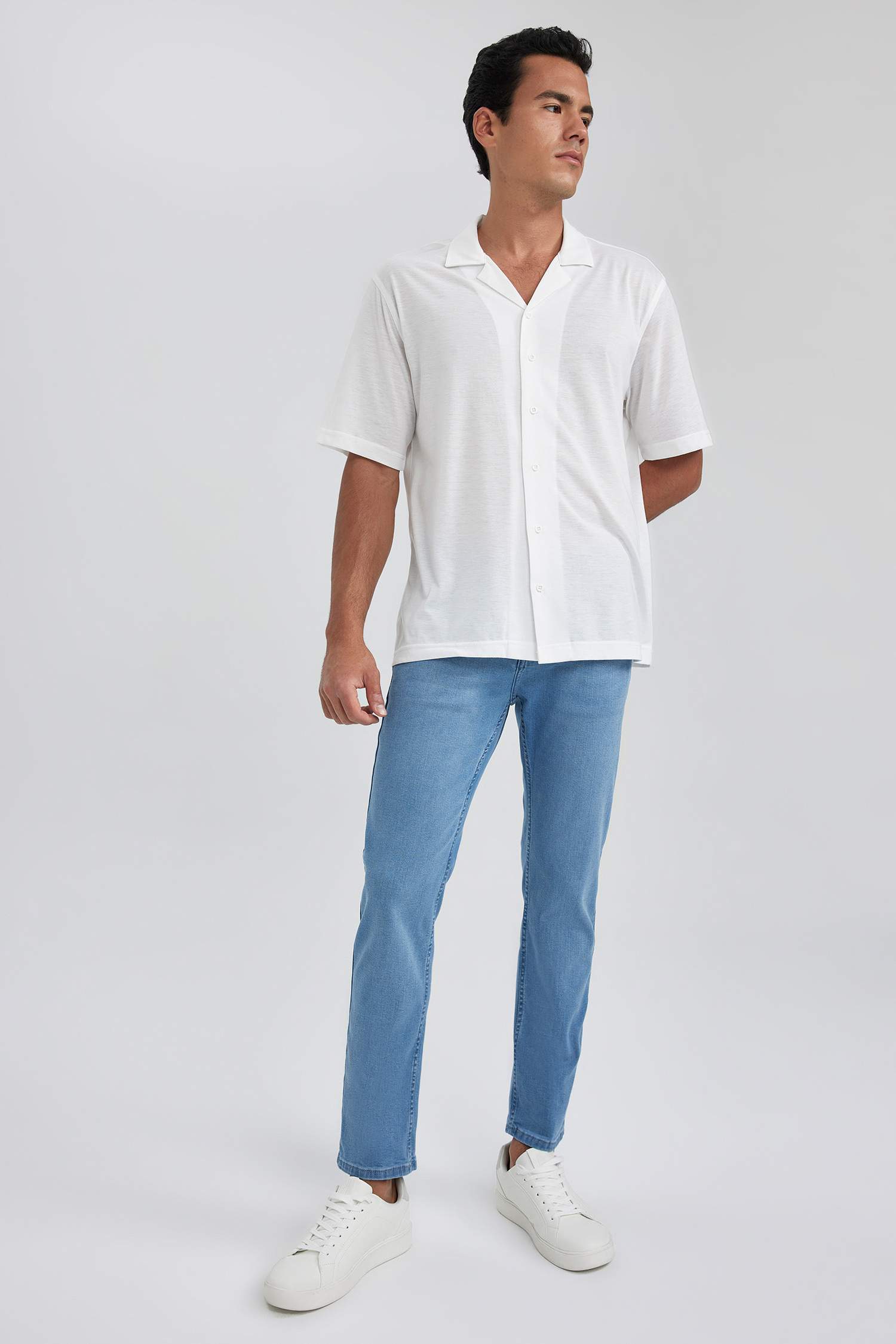 Sergio Regular Fit Normal Waist Jeans