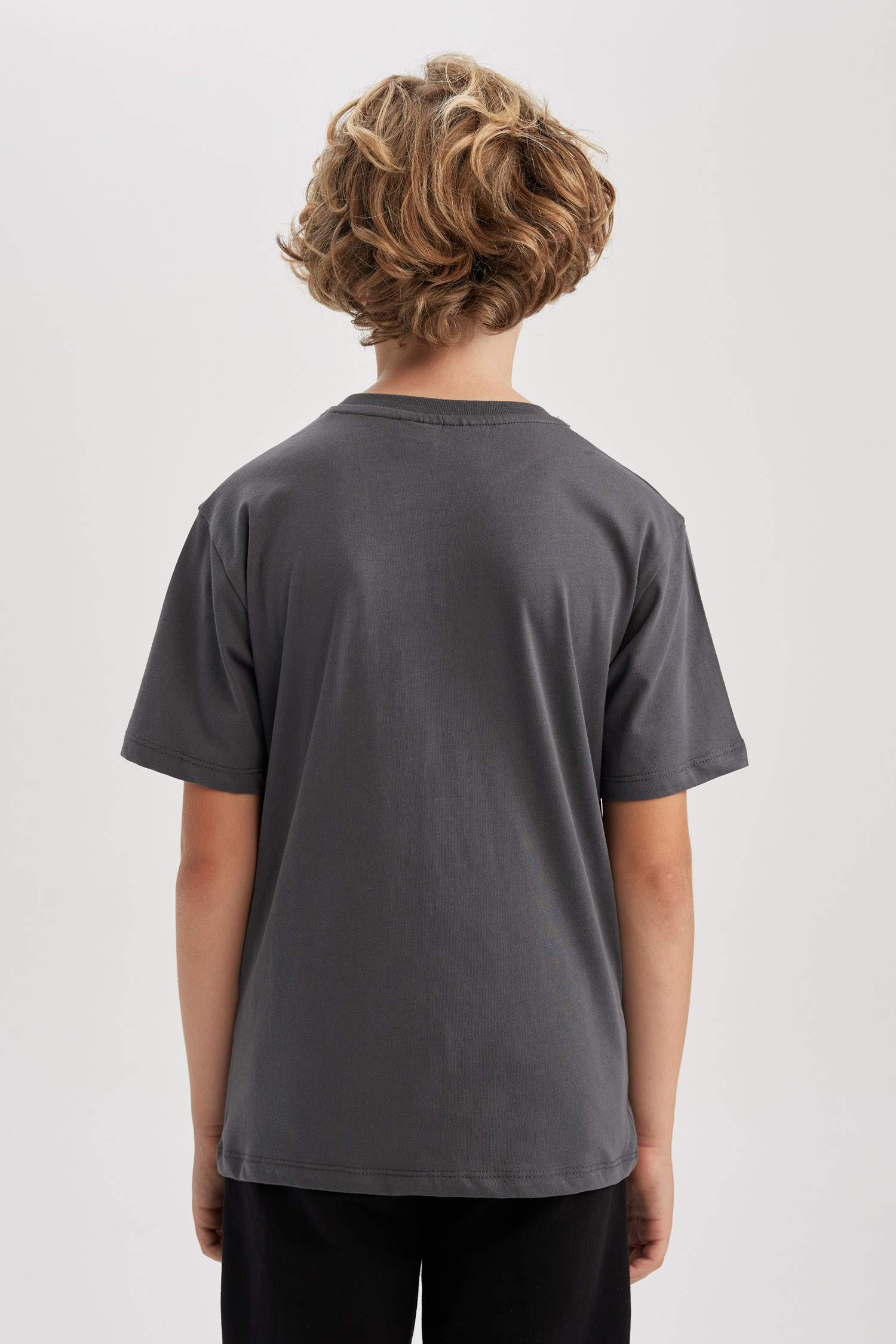 تي شيرت جيرسي اولادي بقصة عادية بياقة مستديرة من باتمان