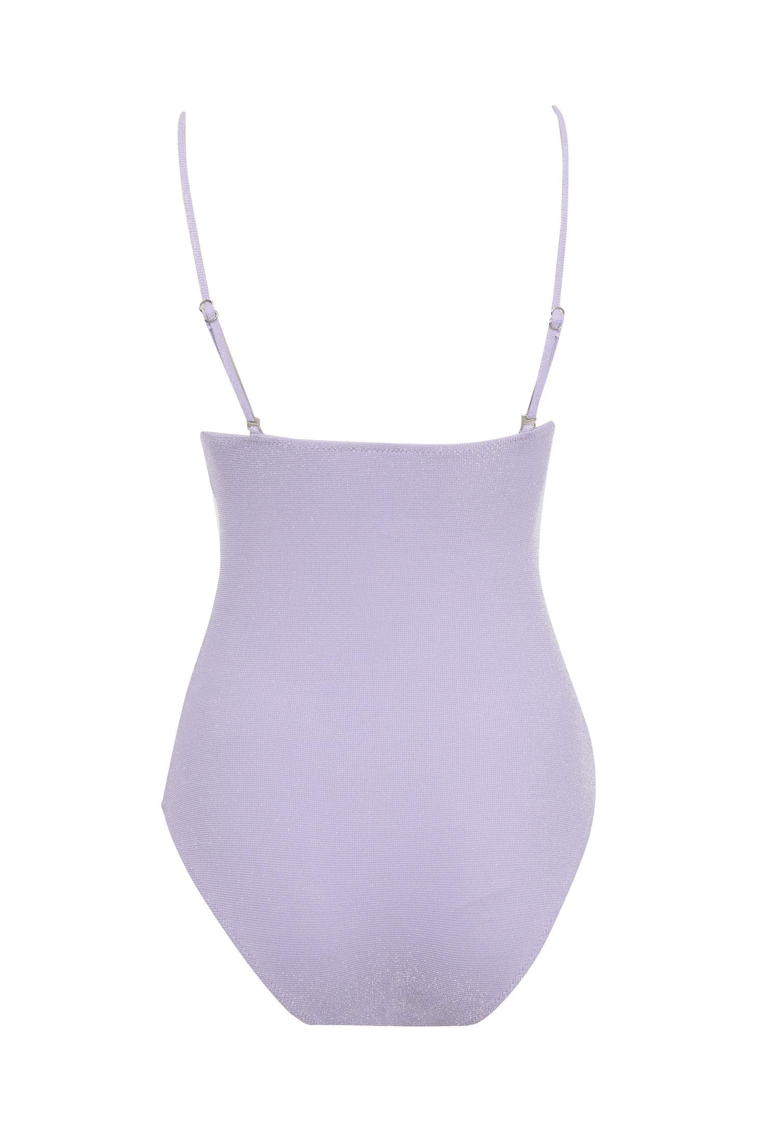 مايوه قصة عادية من Fall In Love