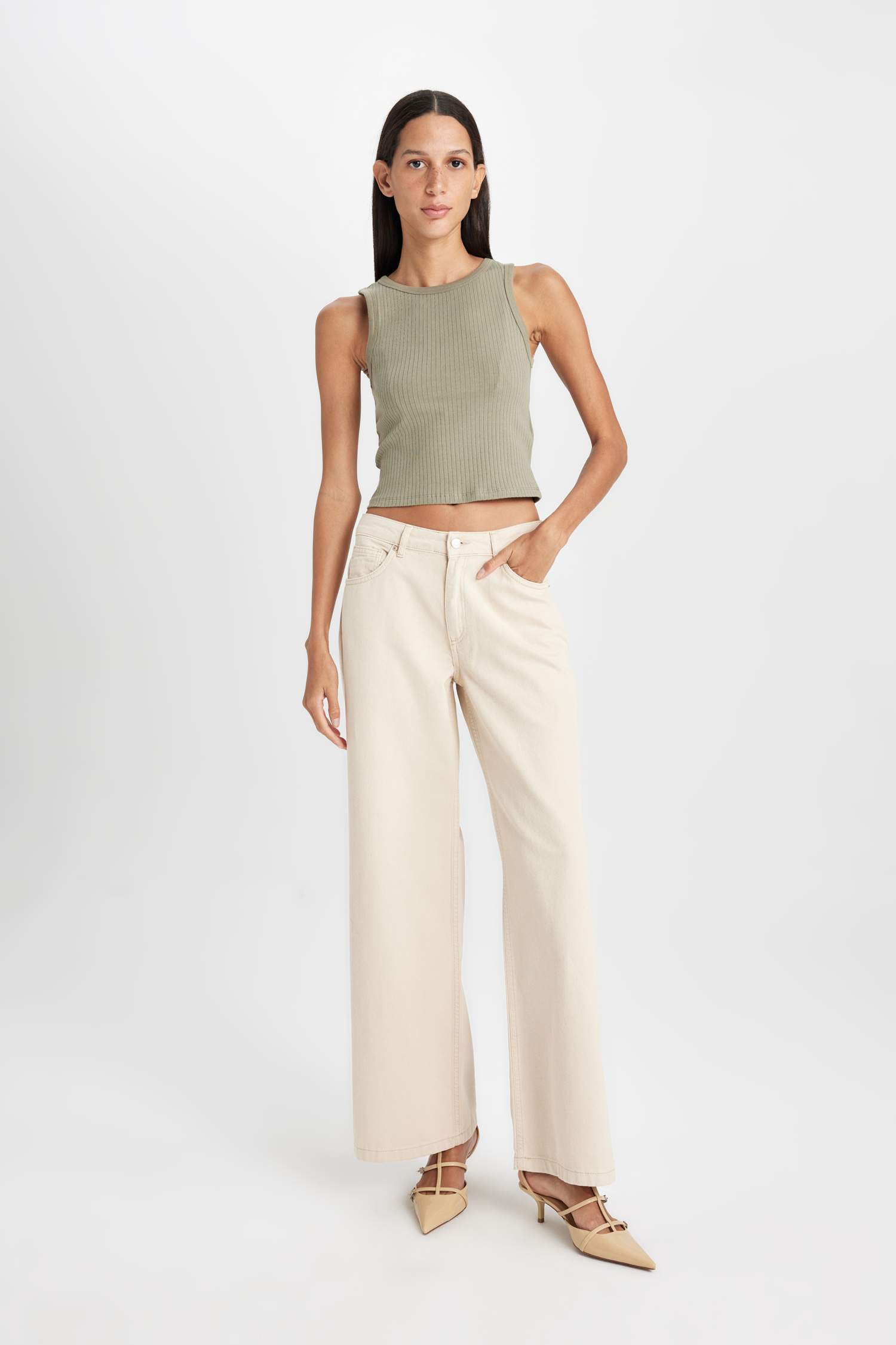 Slim Fit Dar Kesim Halter Yaka Basic Düz Fitilli Kaşkorse Atlet