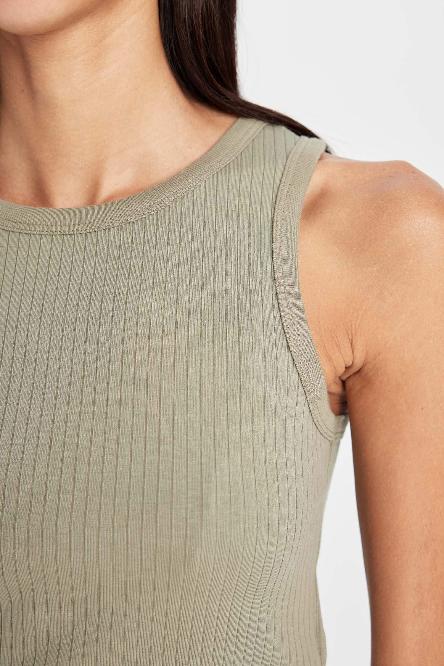 Slim Fit Dar Kesim Halter Yaka Basic Düz Fitilli Kaşkorse Atlet