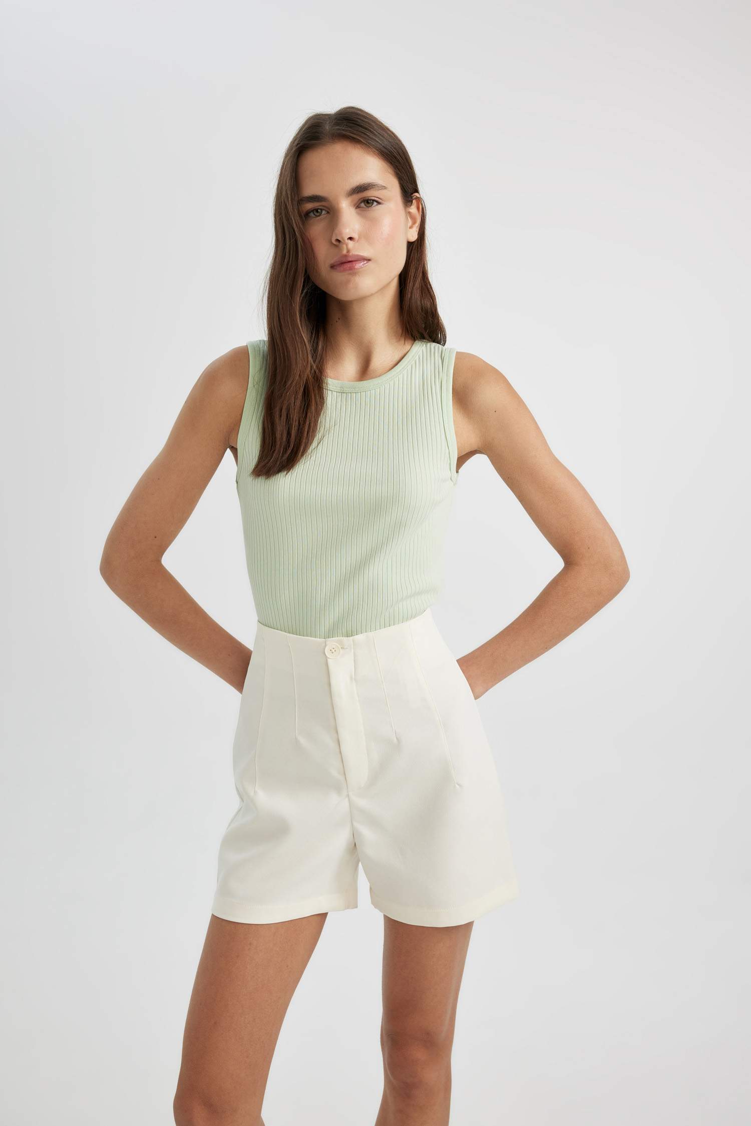 Slim Fit Dar Kesim Halter Yaka Fitilli Kaşkorse Atlet