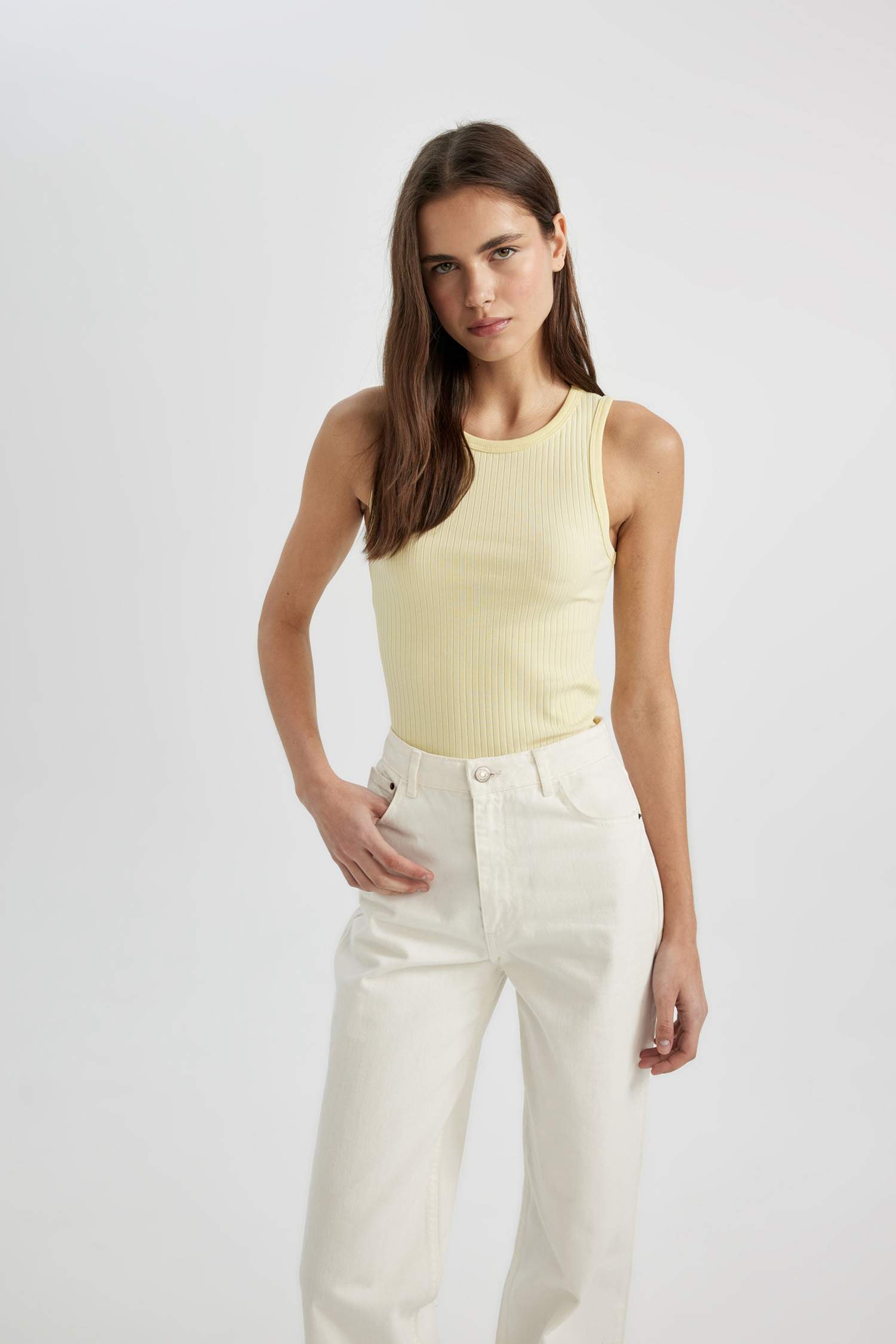 Slim Fit Dar Kesim Halter Yaka Fitilli Kaşkorse Atlet