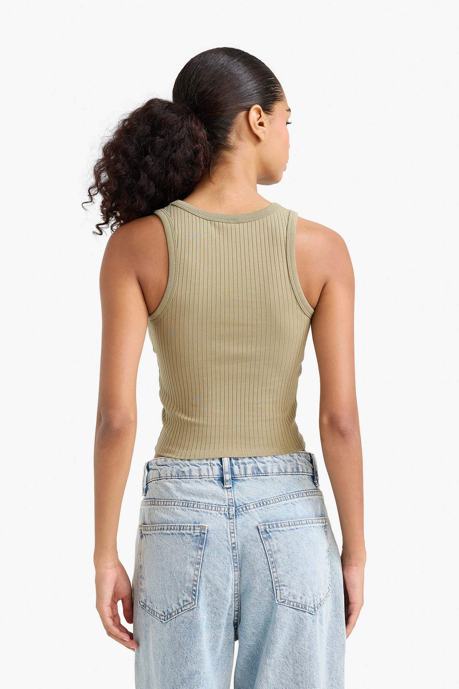 Slim Fit Dar Kesim Halter Yaka Fitilli Kaşkorse Atlet