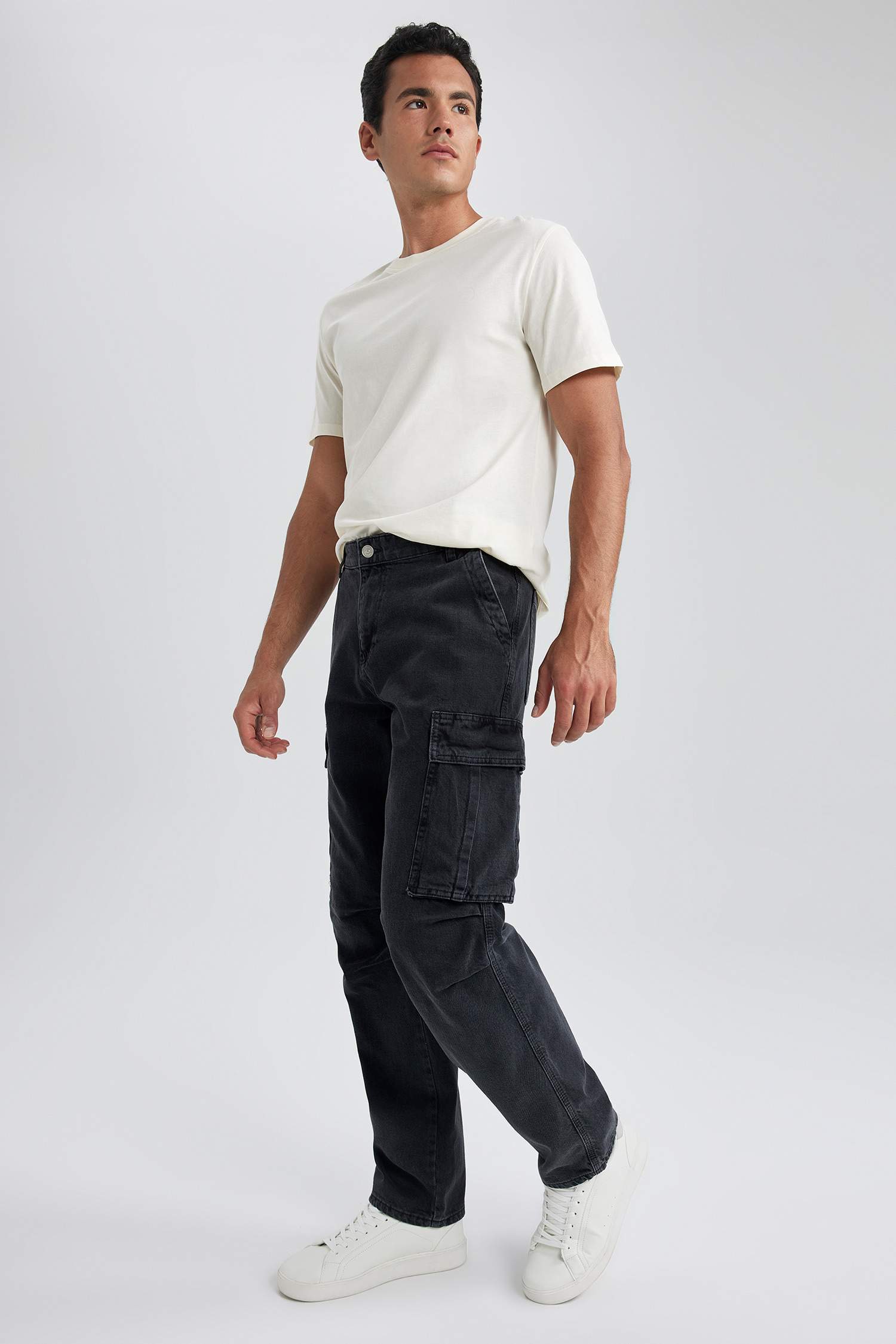 Джинсы Relax Fit свободного кроя