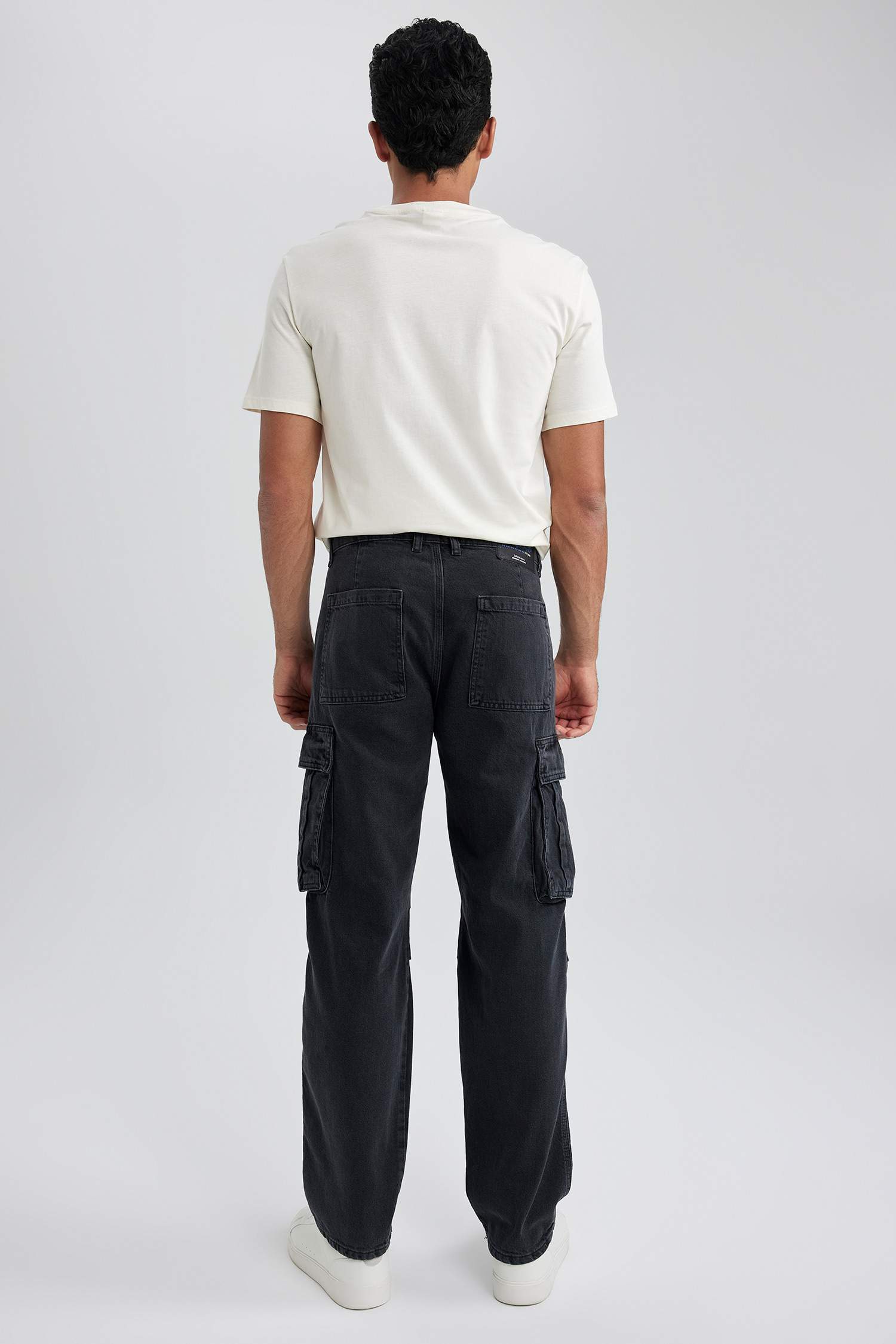 Джинсы Relax Fit свободного кроя