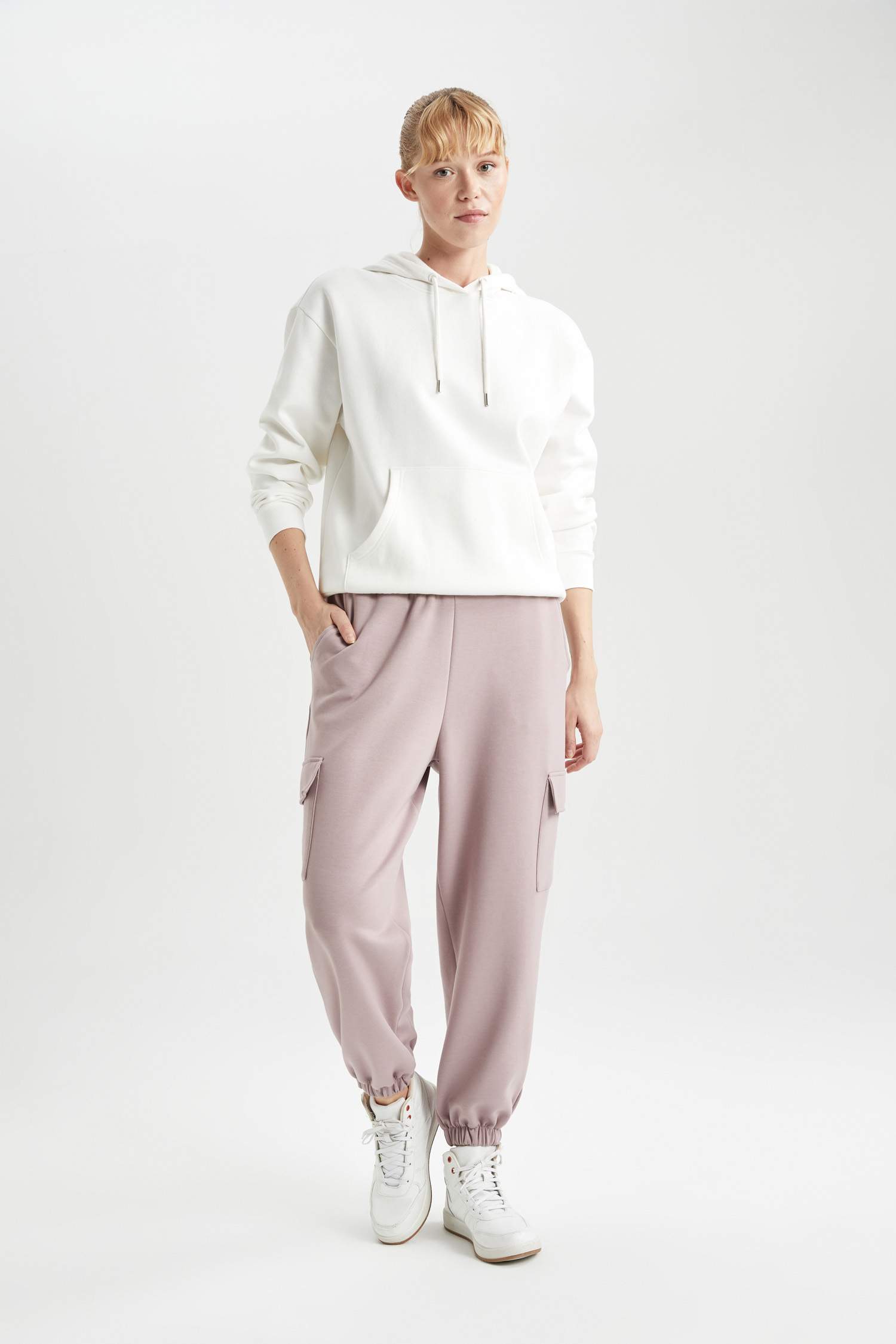 DeFactoFit Standard Fit Pocketed Long Sweatpants