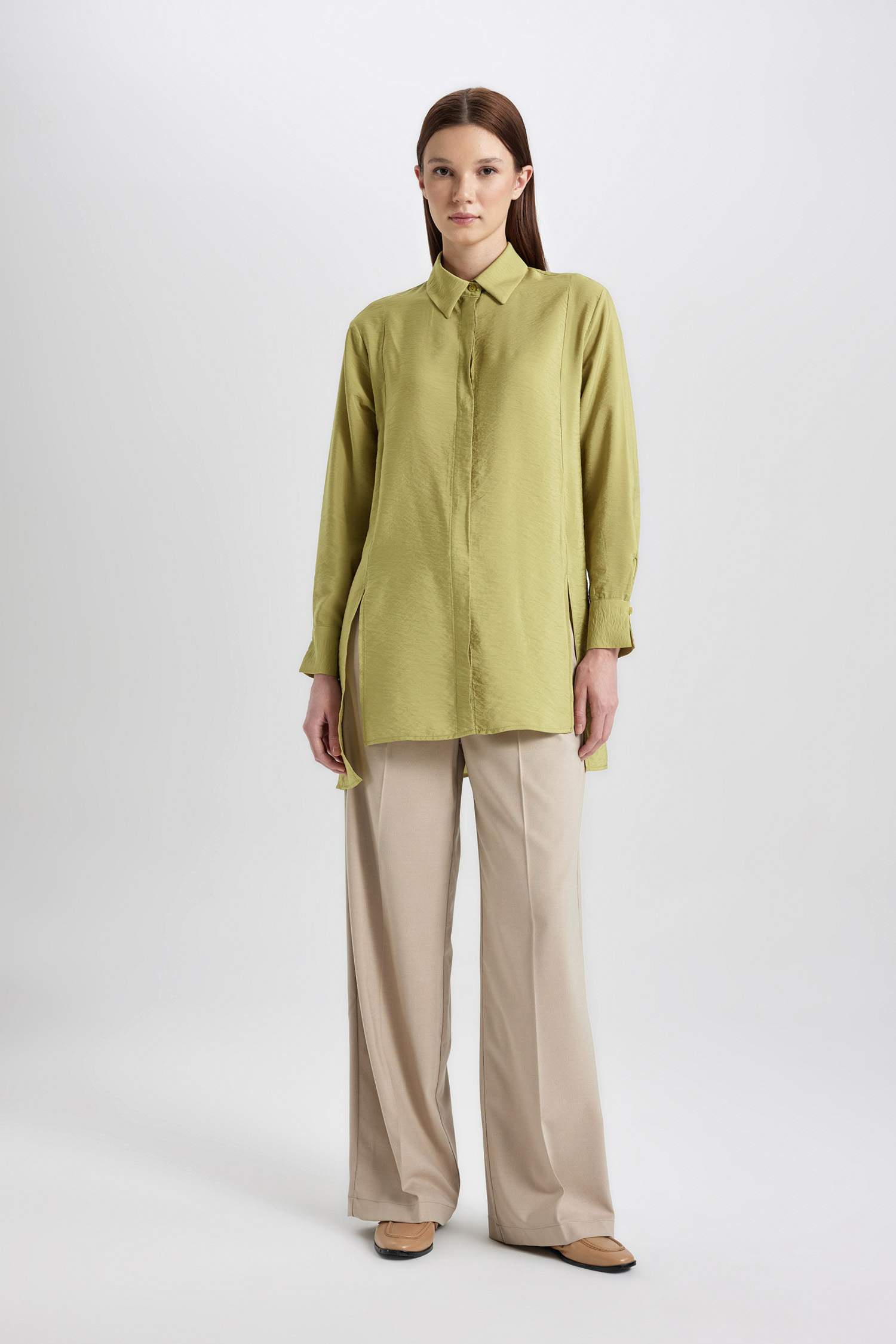 Regular Fit Uzun Kollu Yırtmaçlı Gömlek Tunik