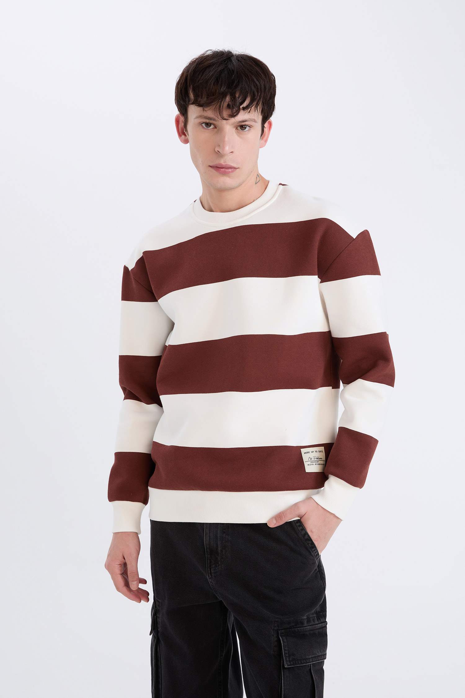 Boxy Fit Bisiklet Yaka Çizgili Dokuma Etiketli Sweatshirt