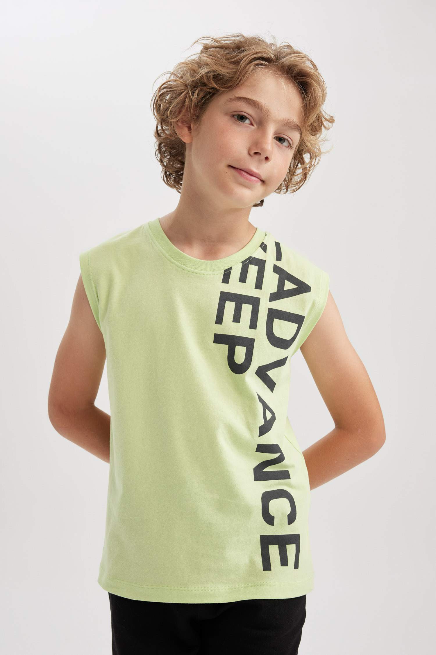 Майка з круглим вирізом для хлопчиків