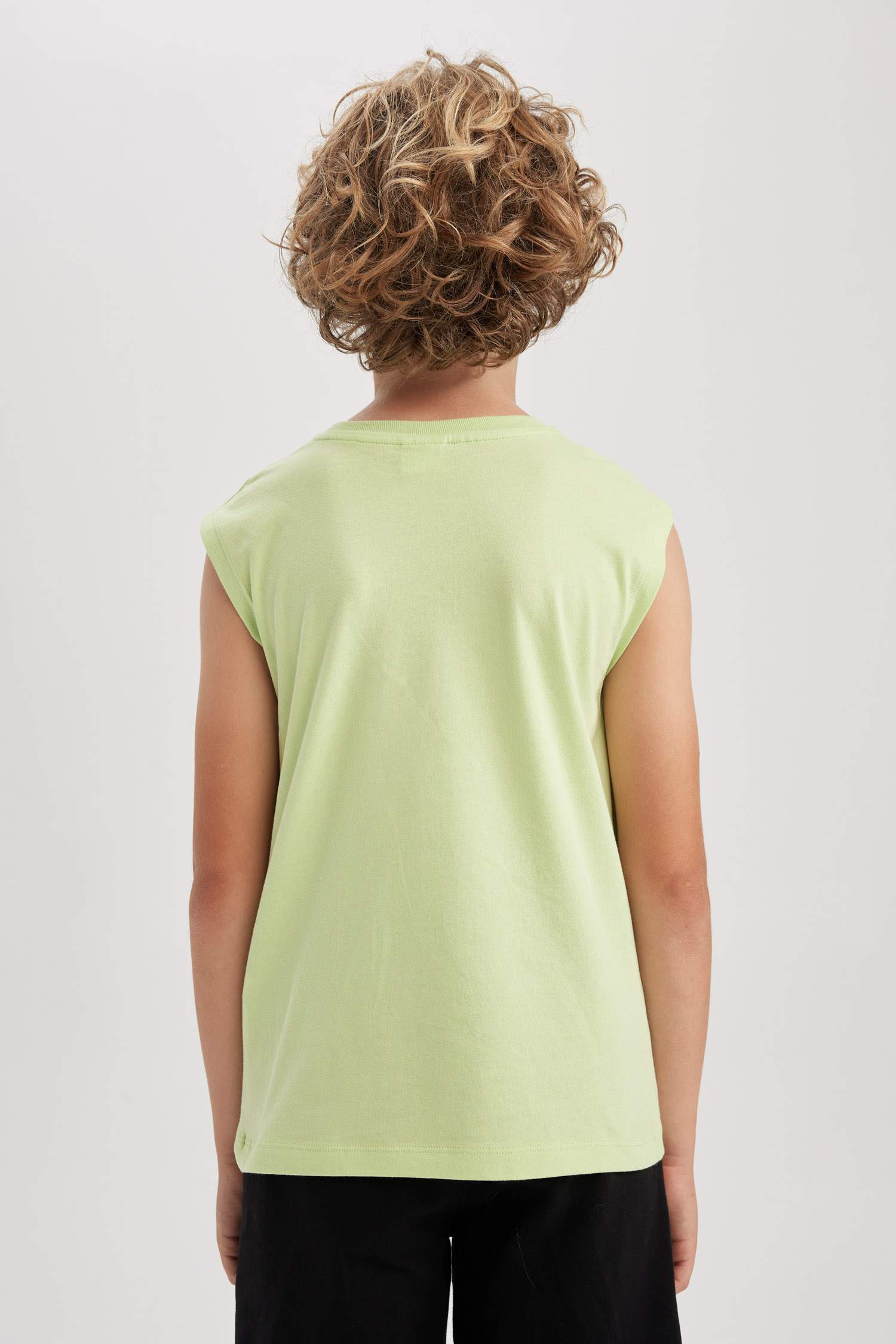 Майка з круглим вирізом для хлопчиків