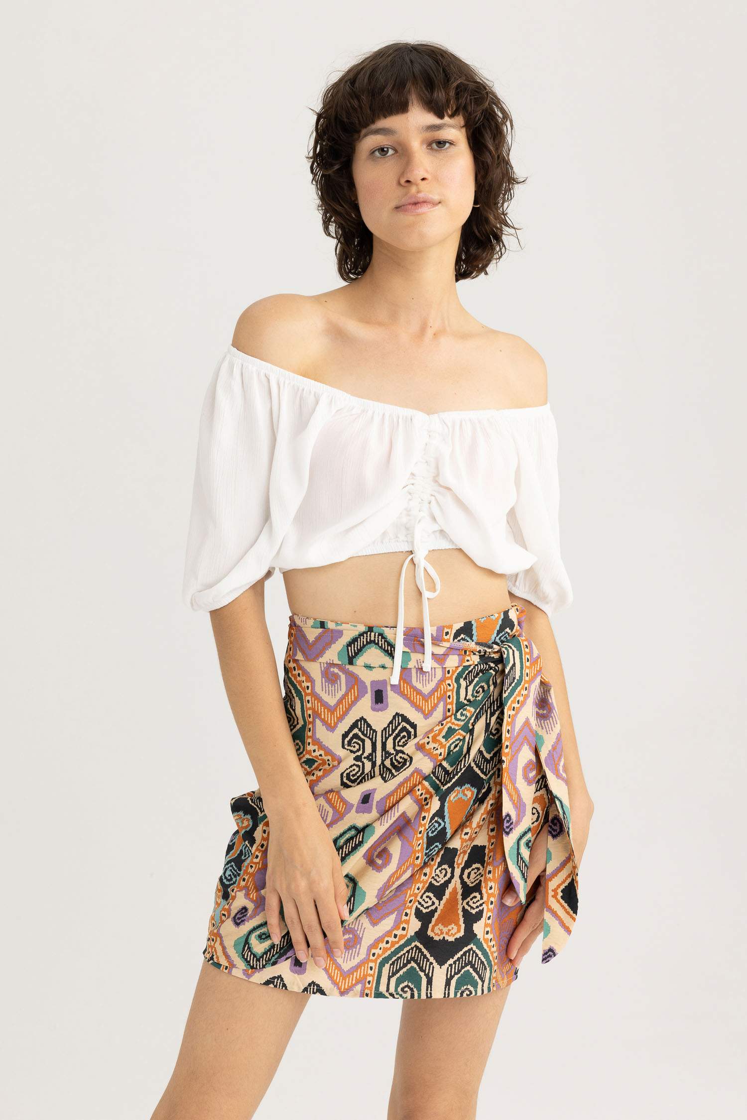 Slim Fit V-Neck Short Sleeve Blouse