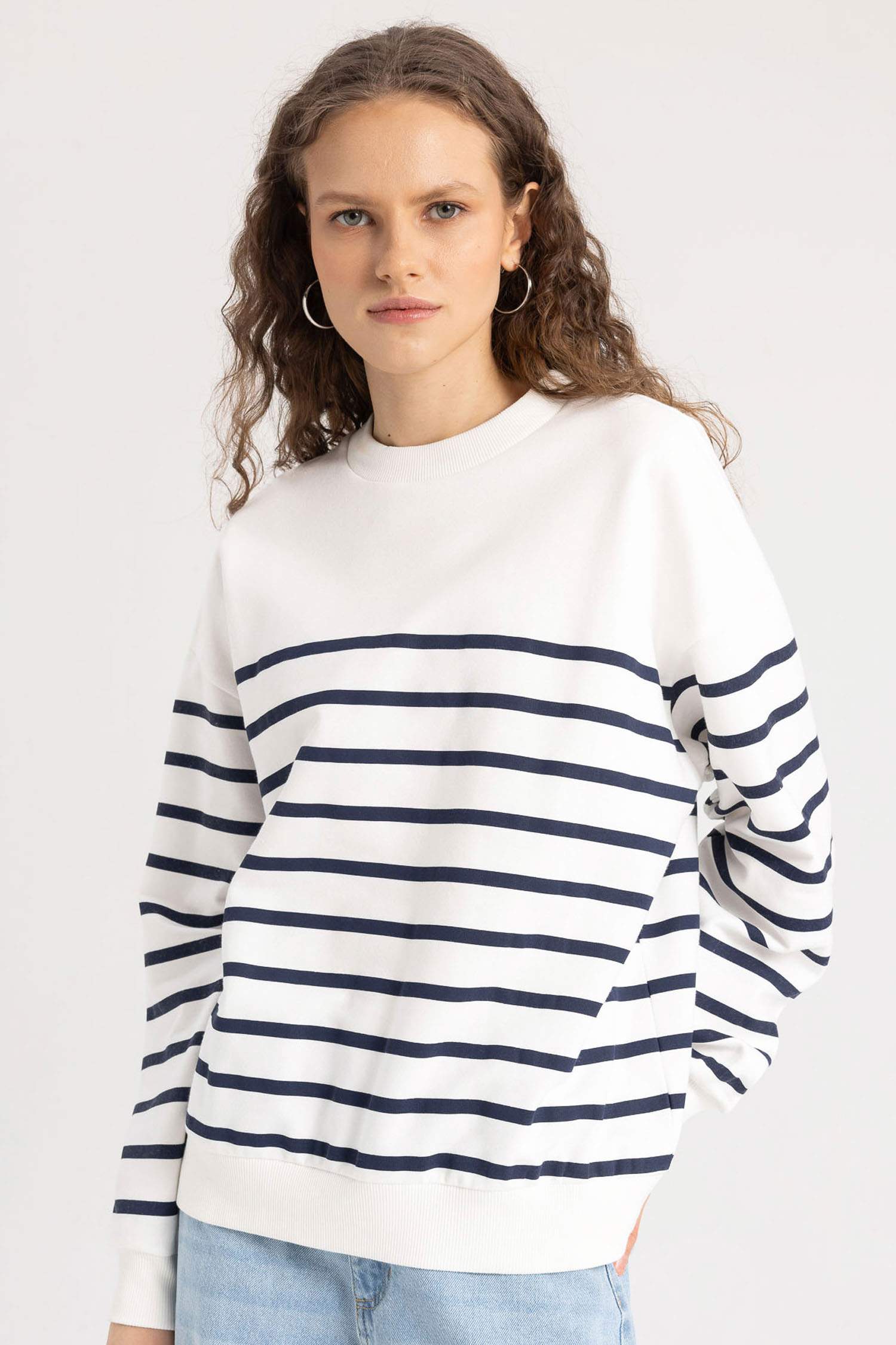 Sweat-shirt rayé à coupe décontractée