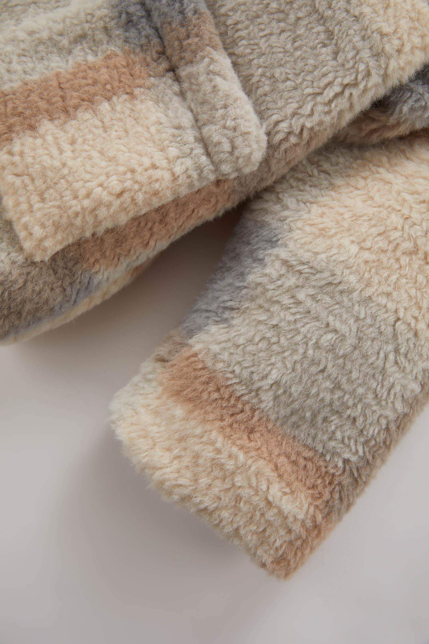 سترة ناعم بشكل جيد قصة عادية بياقة قميص