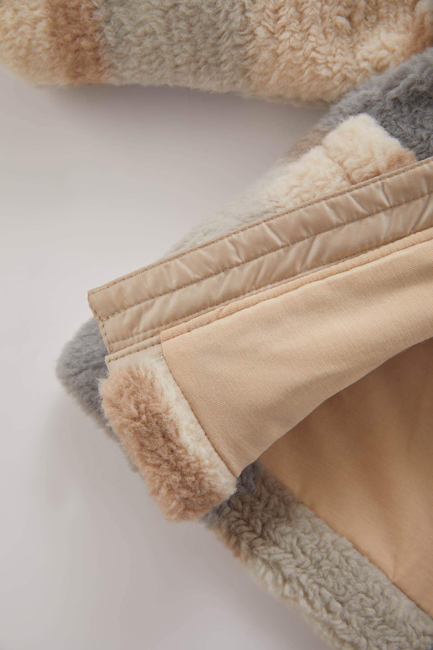 سترة ناعم بشكل جيد قصة عادية بياقة قميص