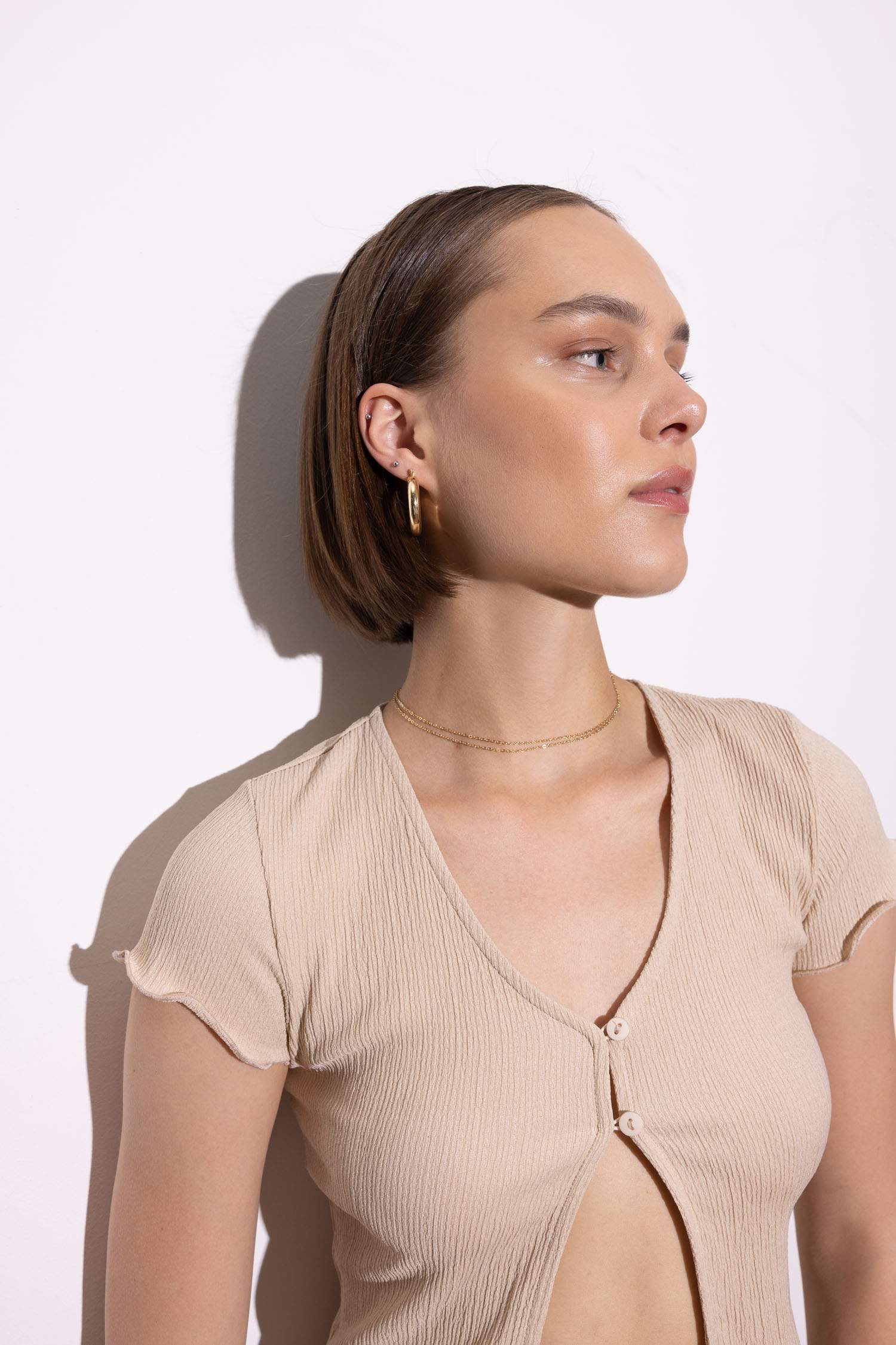 v жаға кресс матасы Қысқа жеңді футболка