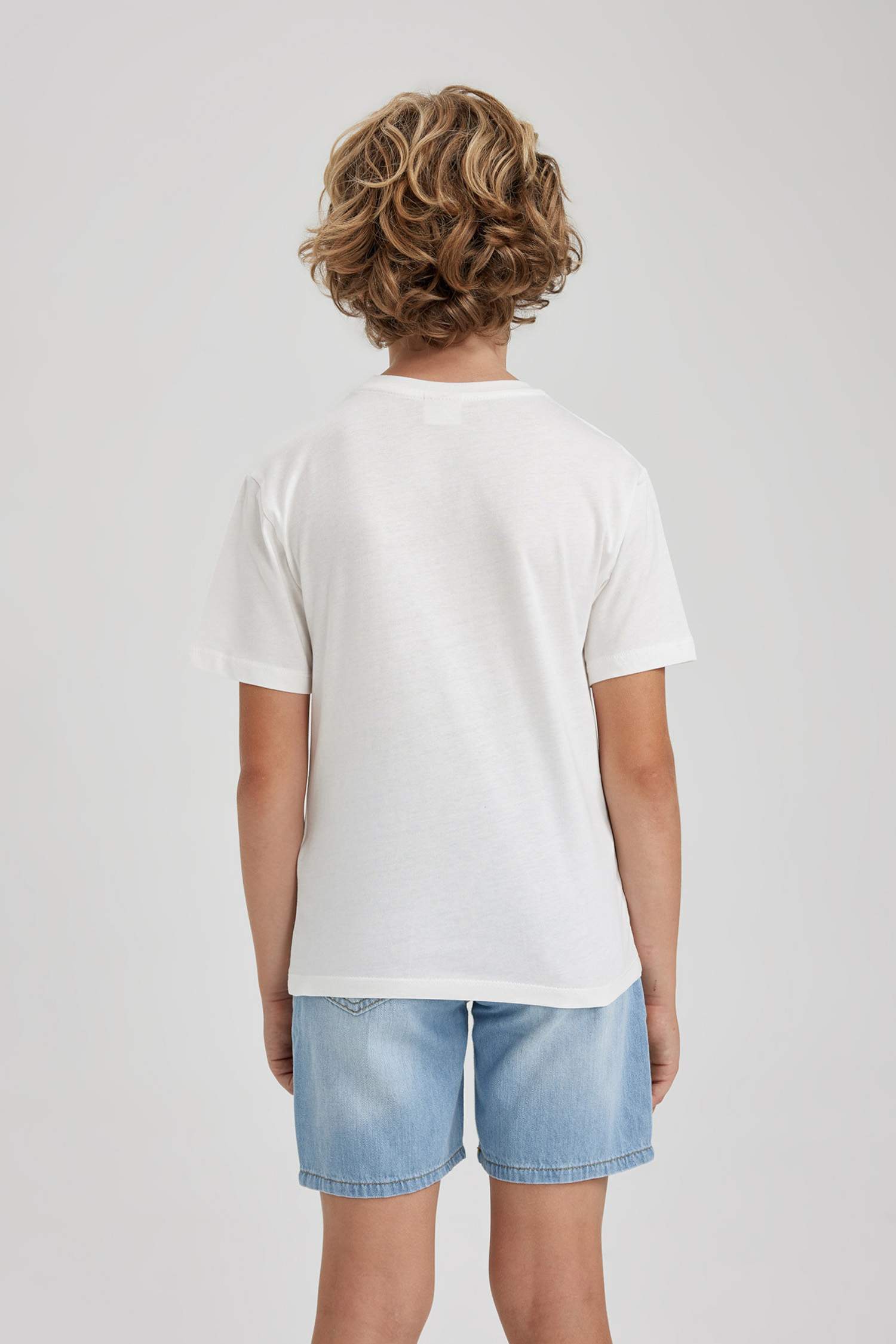 تيشيرت ولادي نص ردن مطبوع قصة عادية