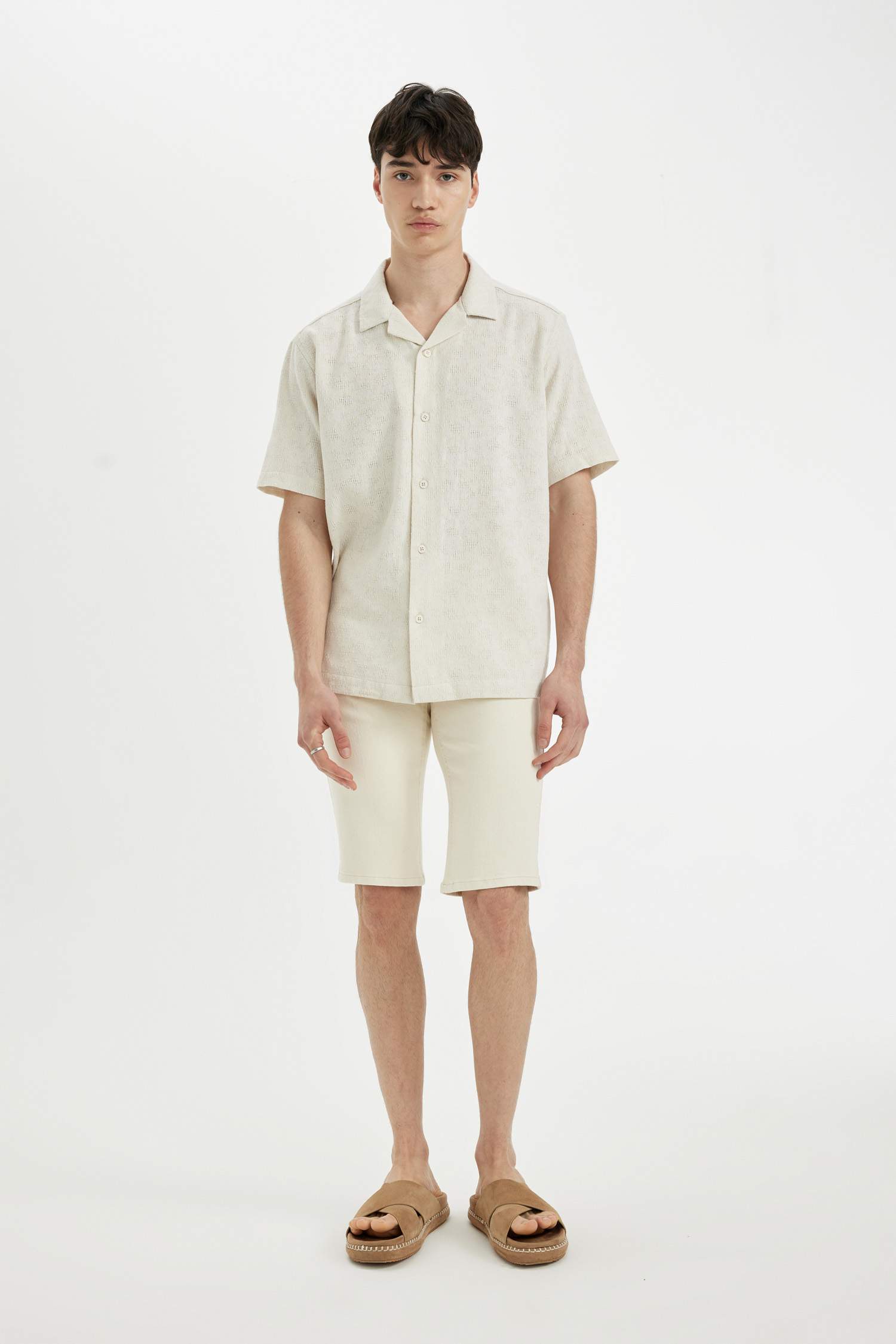 Regular Fit Resort Collar Short Sleeve Shirt