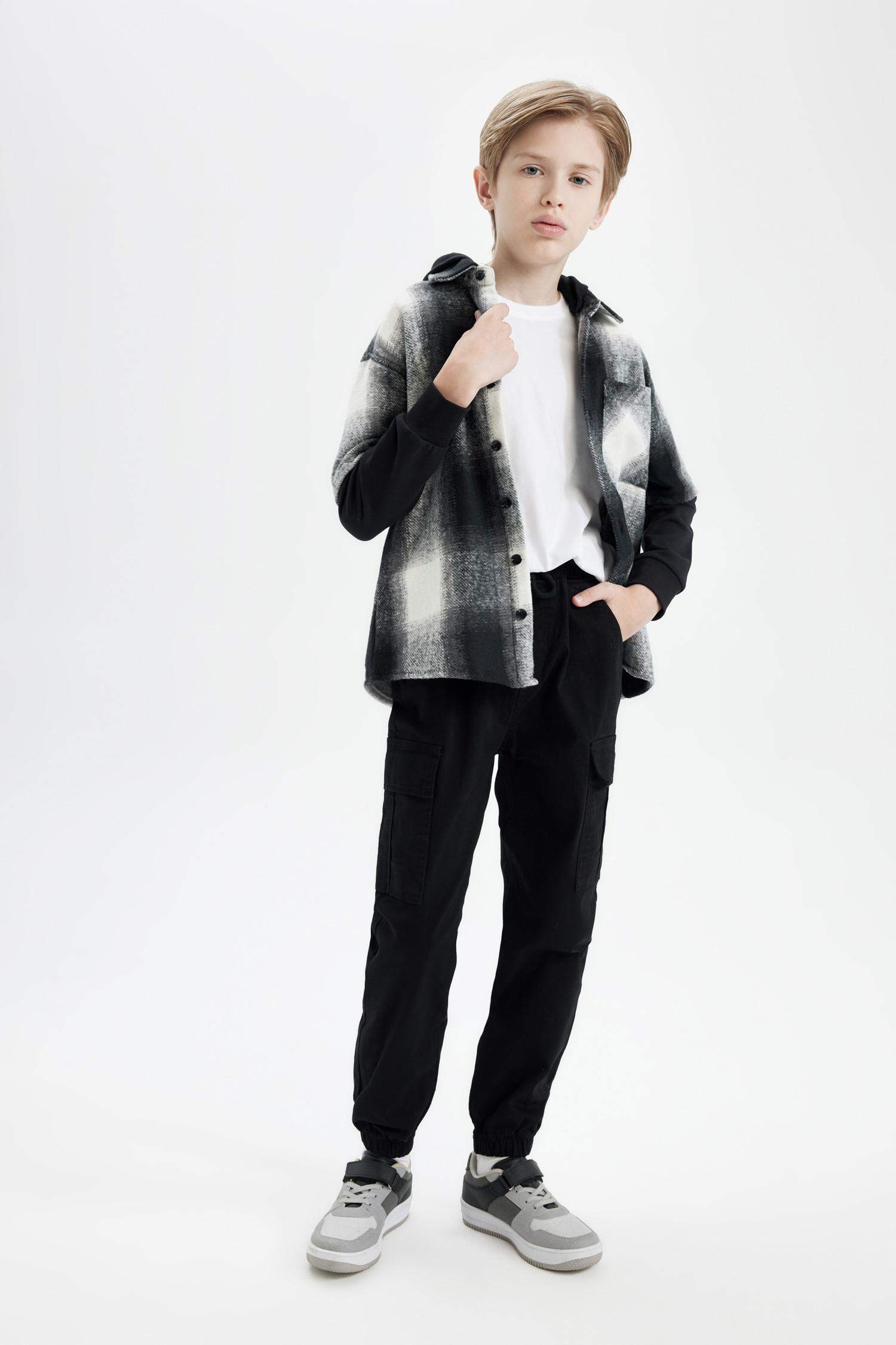 Erkek Çocuk Kargo Cepli Beli Bağcıklı Lastikli Paça Cepli Siyah Jogger Gabardin Pantolon