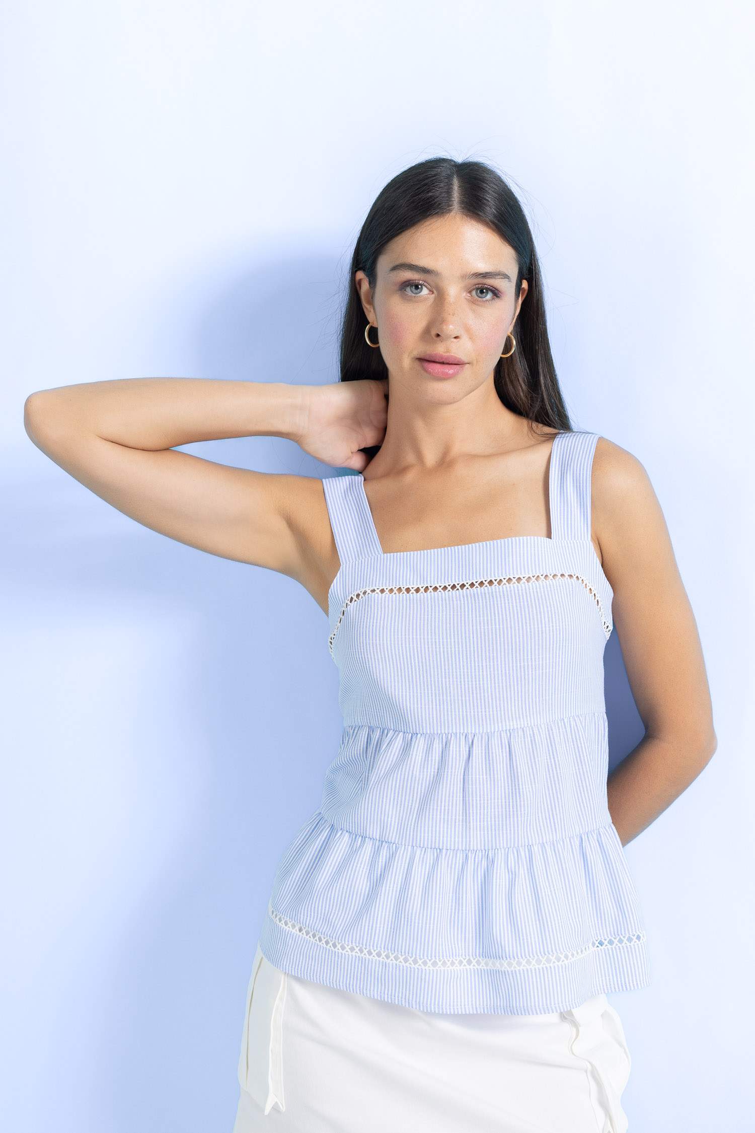 Askılı Kare Yaka %100 Pamuk Bluz