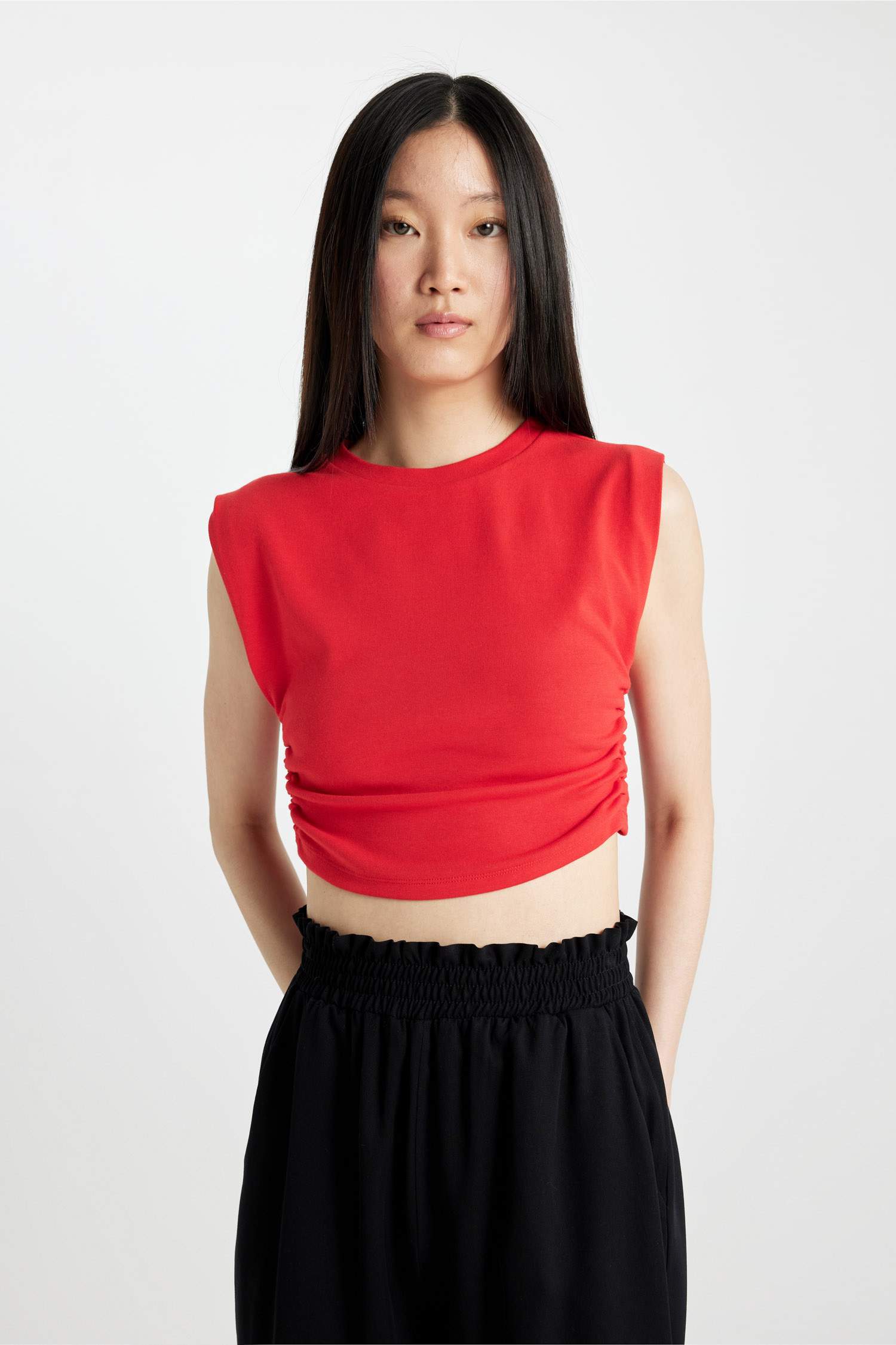 Slim Fit Crew Neck Sleeveless T-Shirt