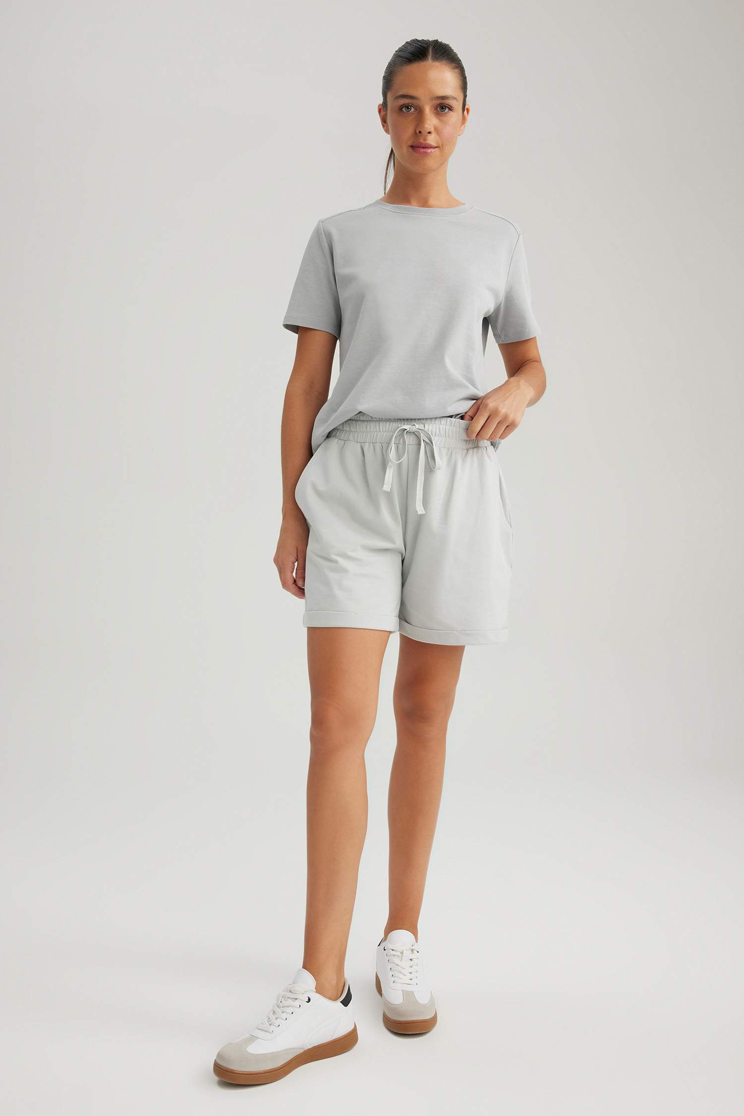 تي شيرت قطن قصة عادية بياخة مستديرة