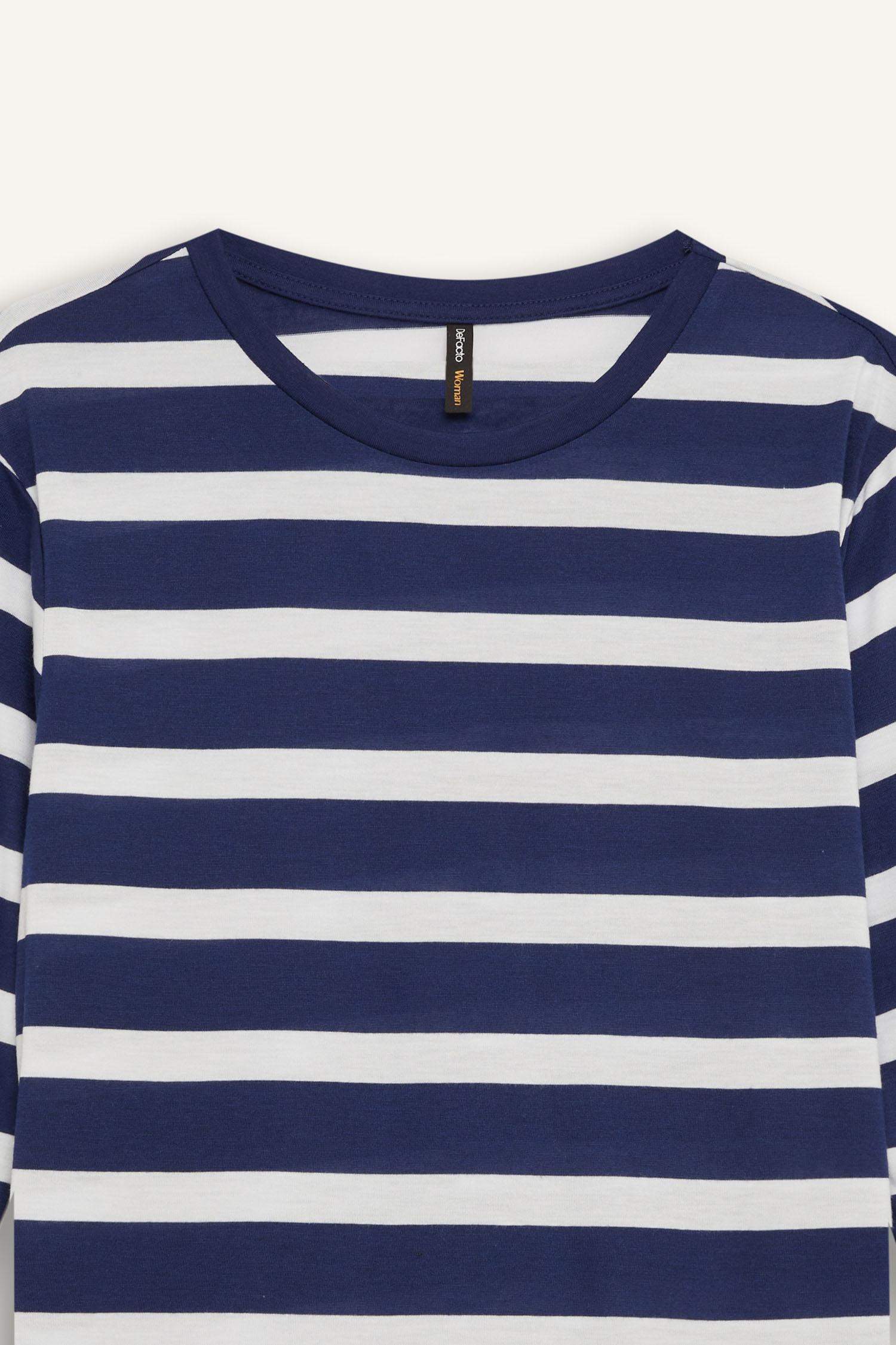 تي شيرت مخطط كاجوال ردن طويل قصة عادية