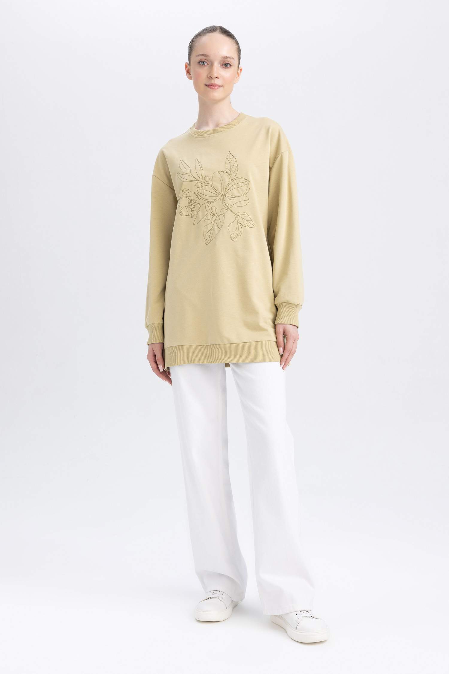 Fleece-Lined Regular Embroidered Knit Thick Sweatshirt