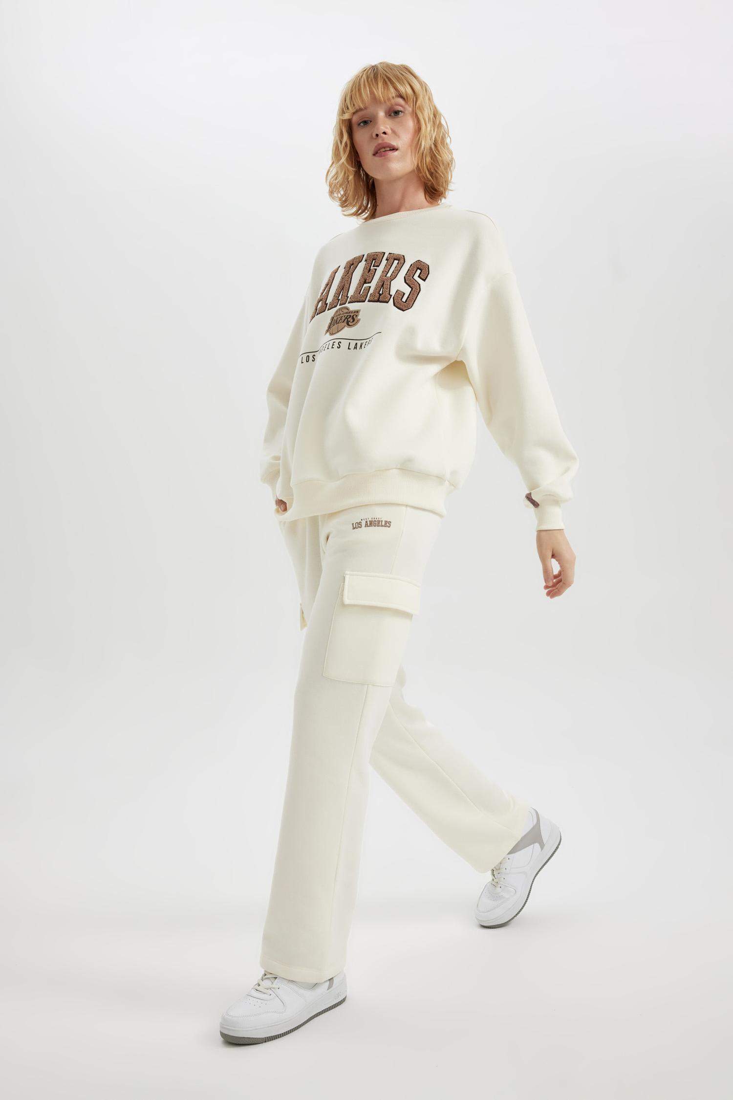 Standard Fit Wide Leg Long Sweatpants