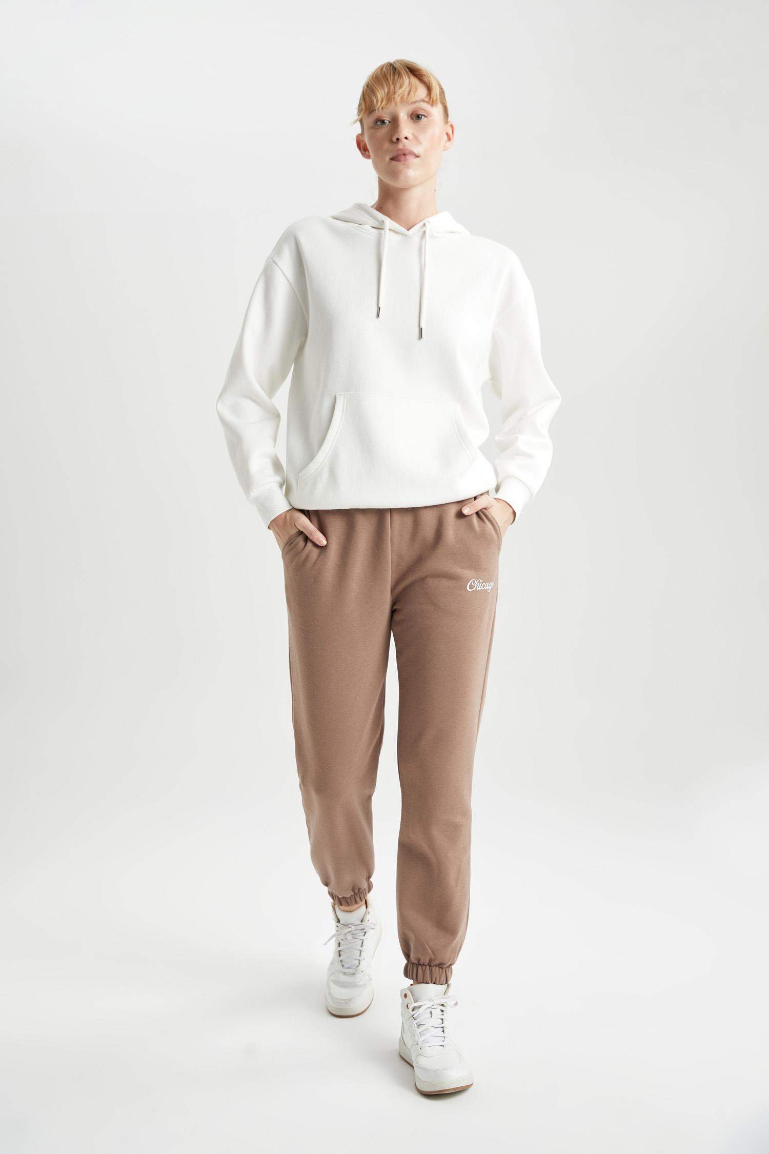 Standard Fit Pocketed Long Sweatpants