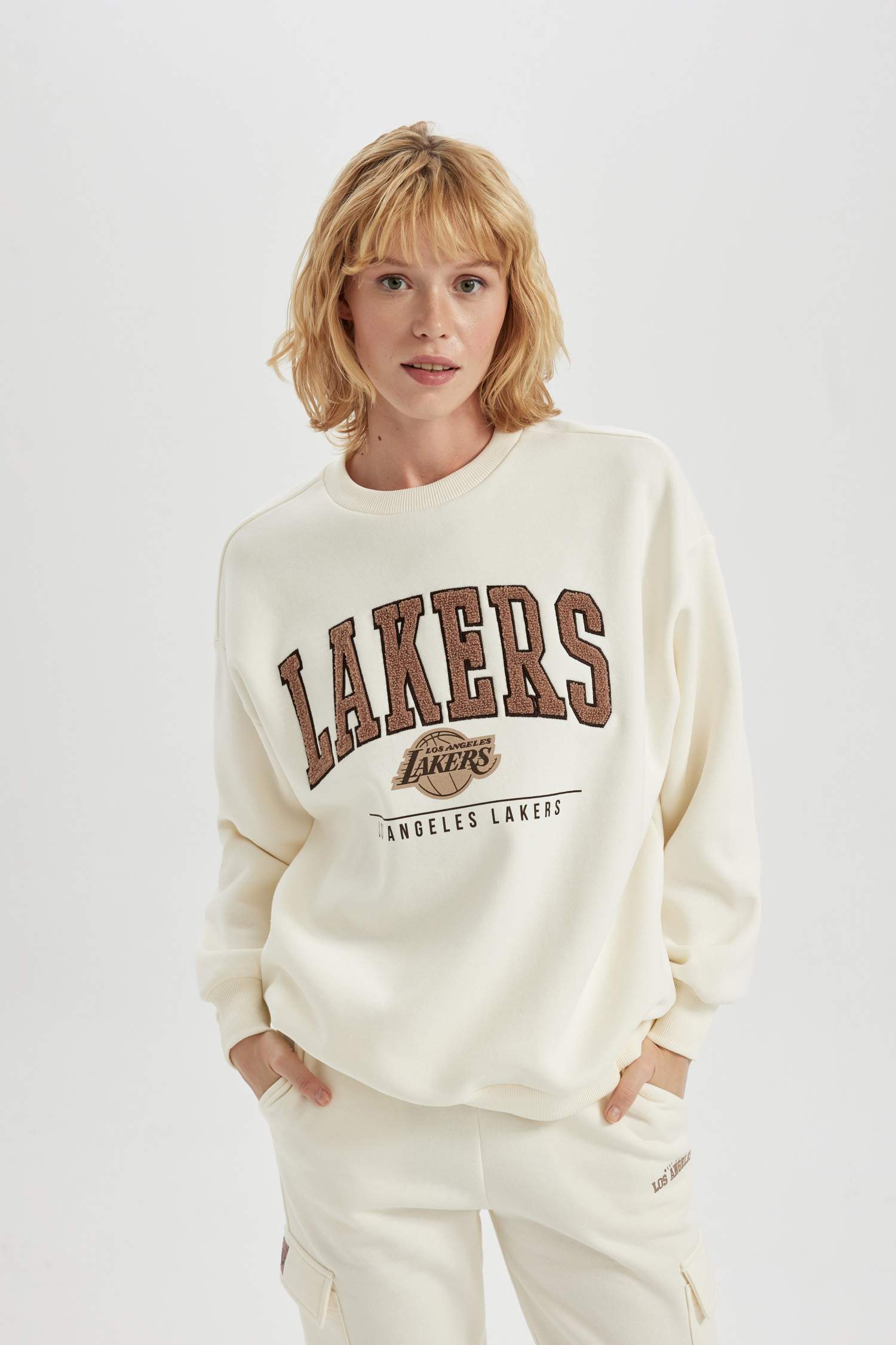 Ecru WOMAN Defacto Fit NBA Los Angeles Lakers Licensed