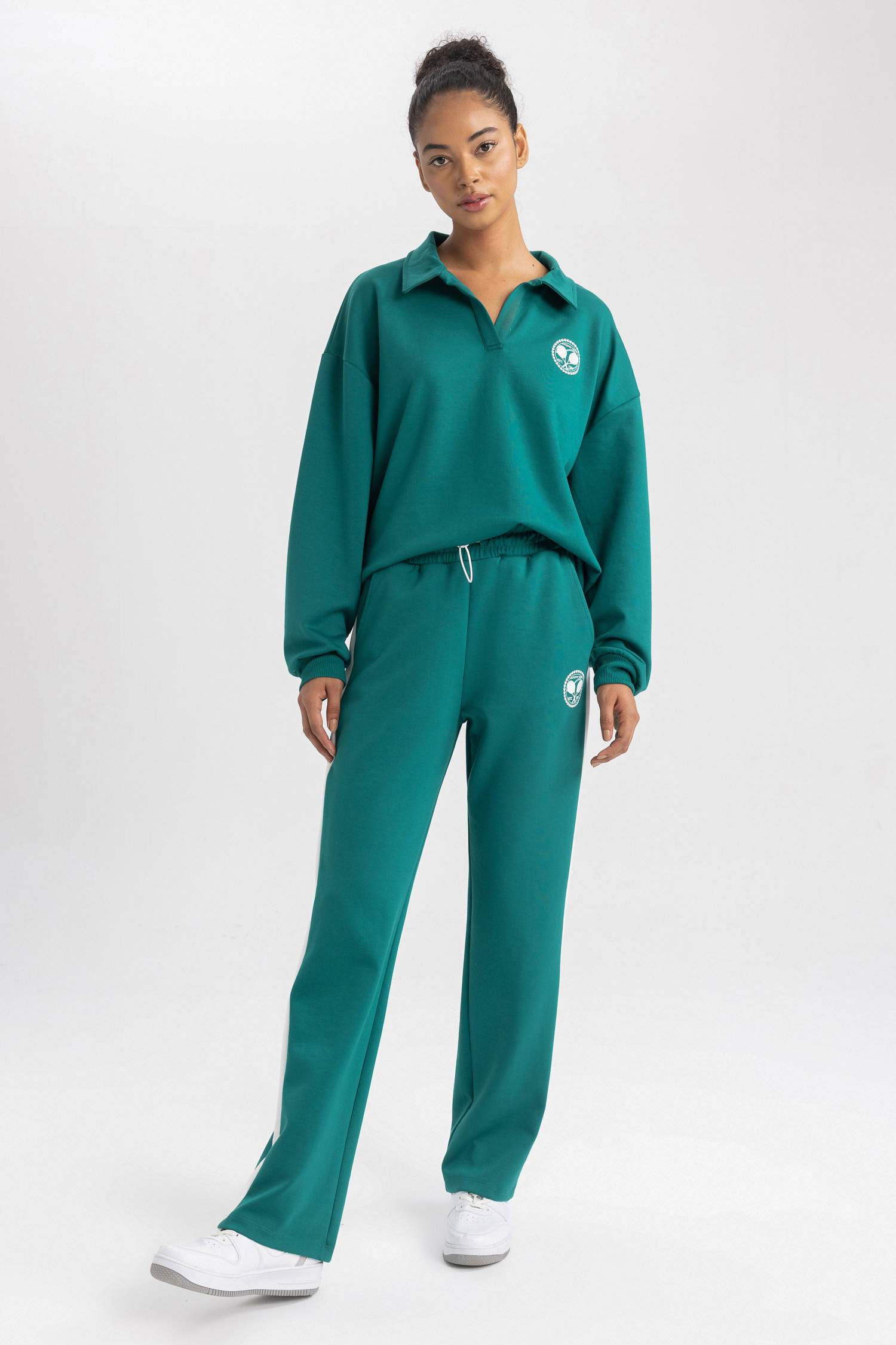 Світшот оверсайз з вирізом поло з принтом слоганом Неопрен для жінок