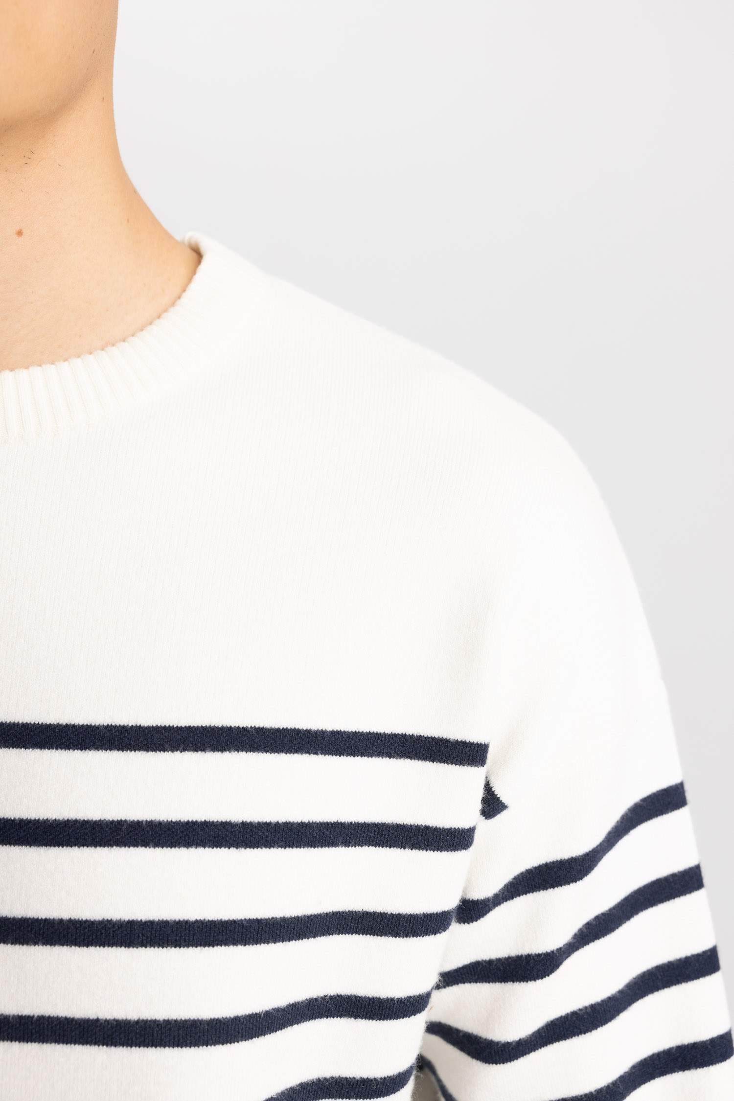 Relax Fit Çizgili Bisiklet Yaka Triko Kazak