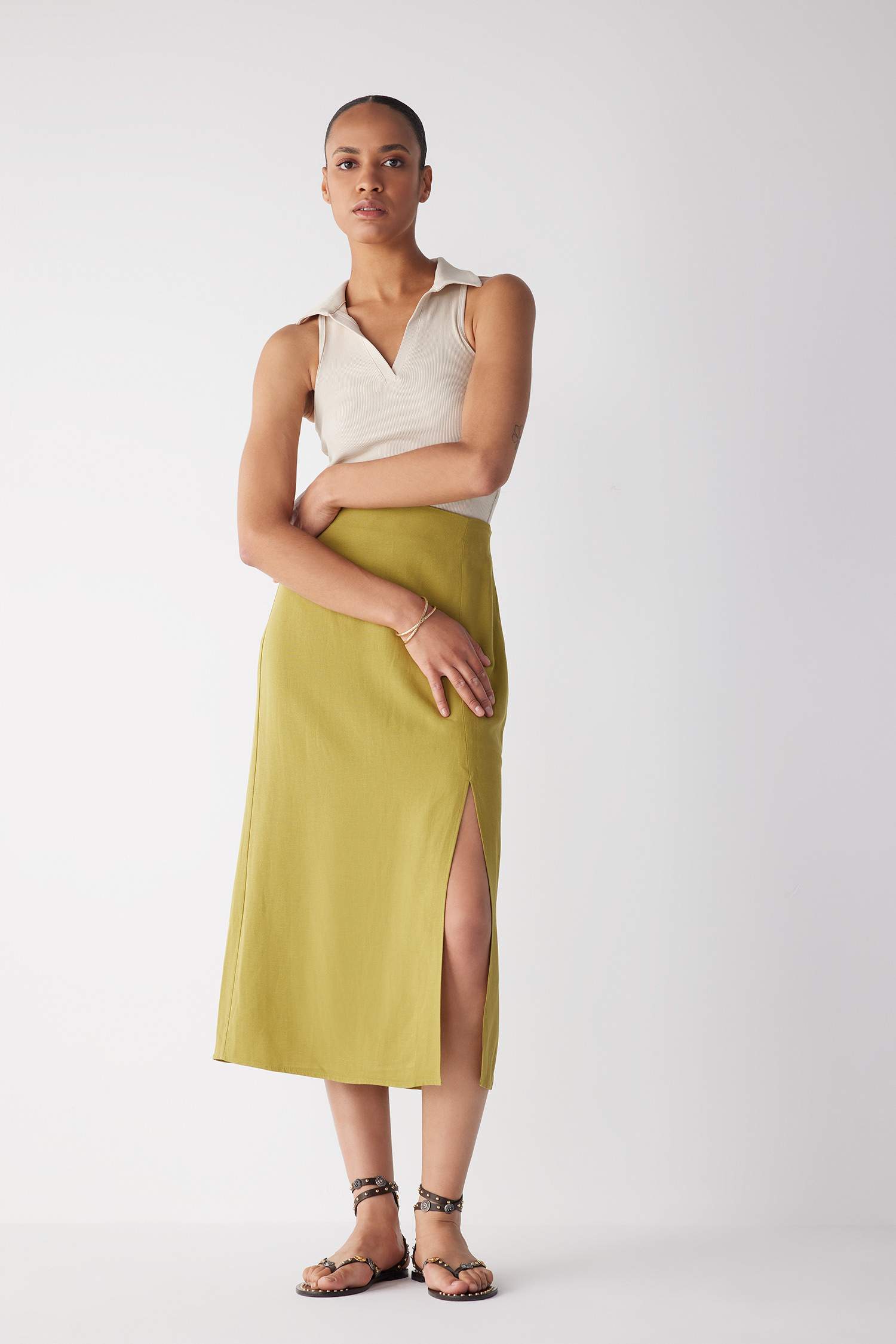 Юбка миди со средней талией