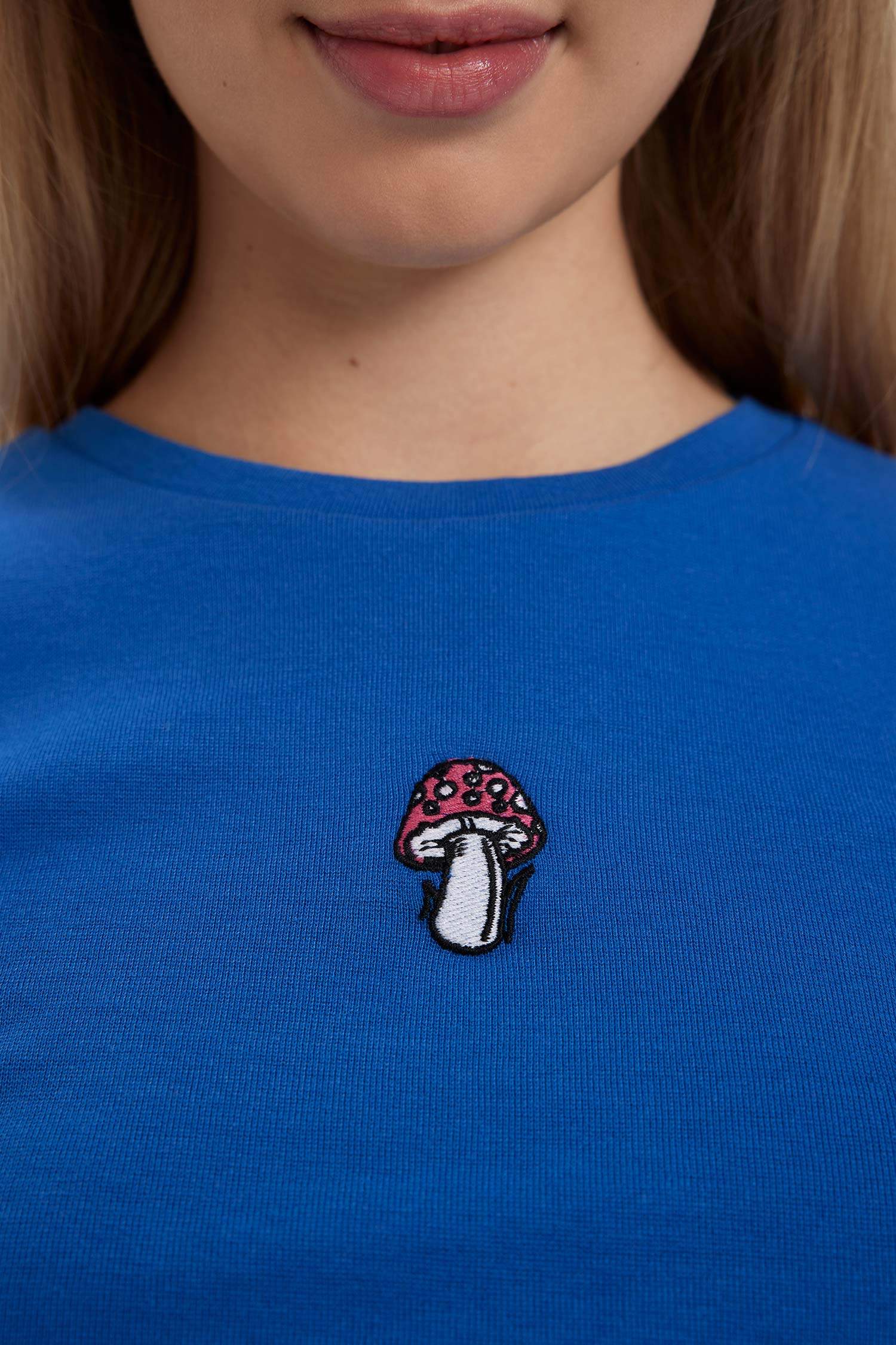 Fıtted İşlemeli Ribana Kısa Kollu Tişört