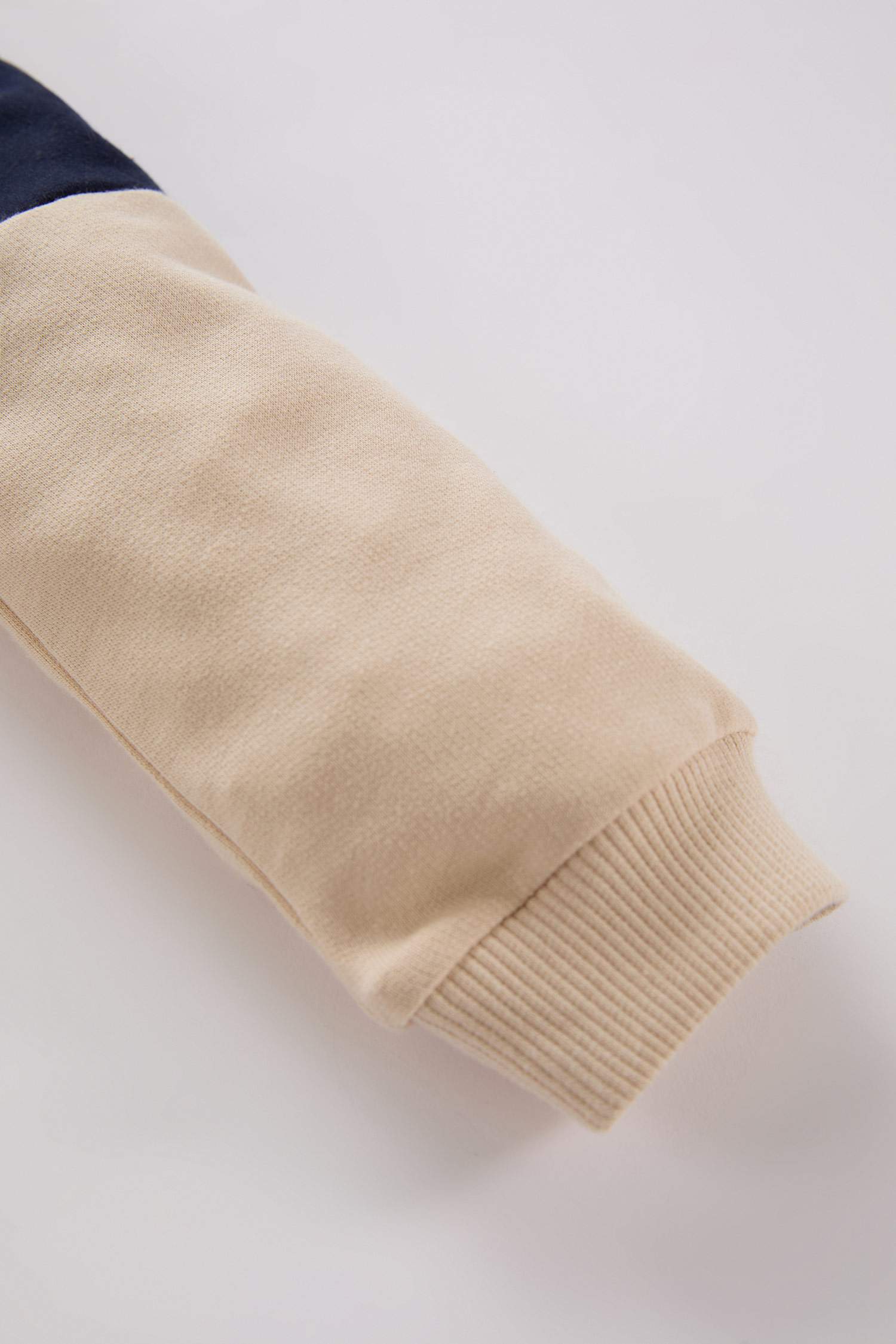 Sweatshirt à col rond avec blocs de couleurs pour bébé garçon