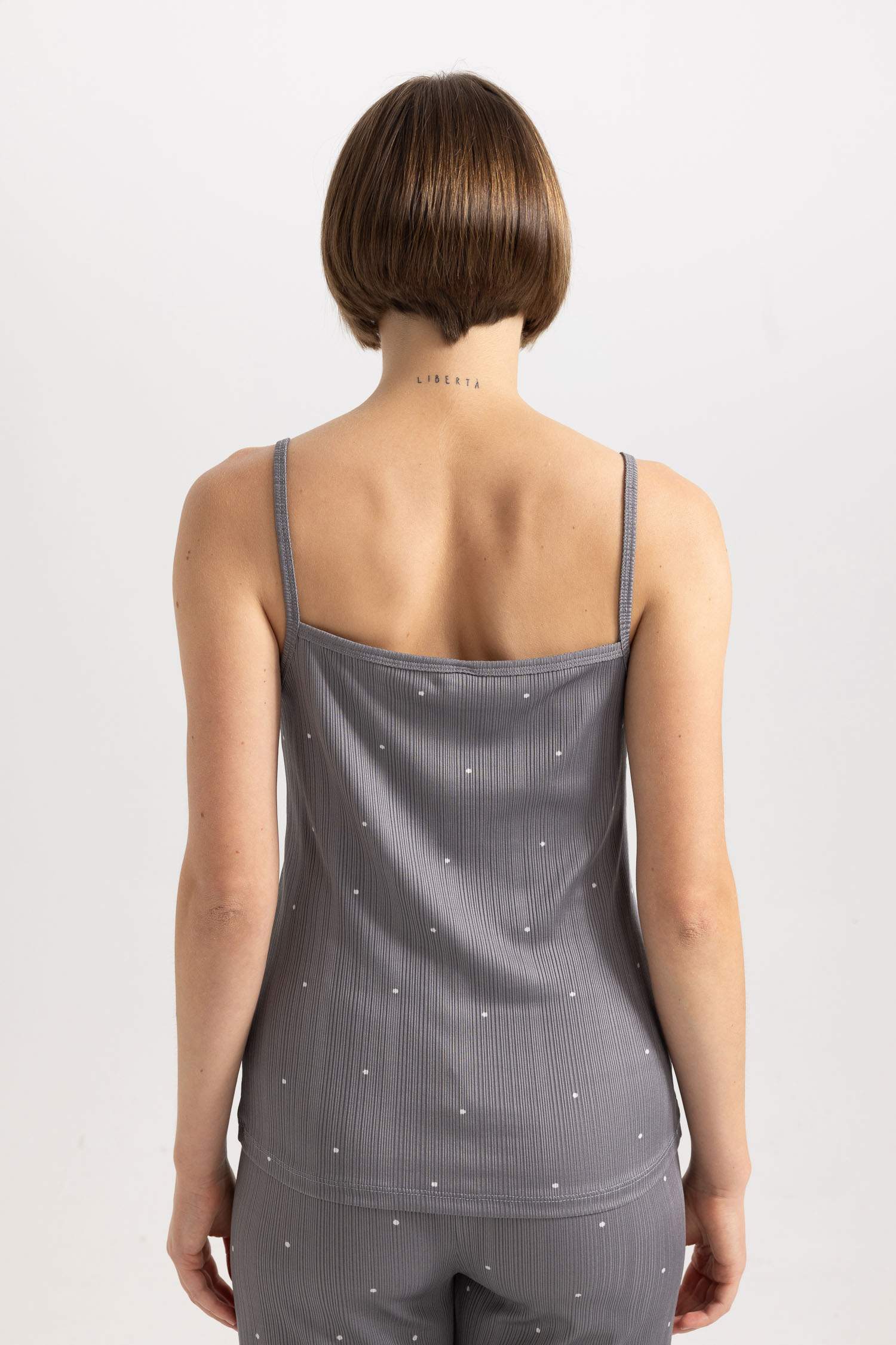 Regular Fit Askılı Pijama Üstü-Fall in Love 