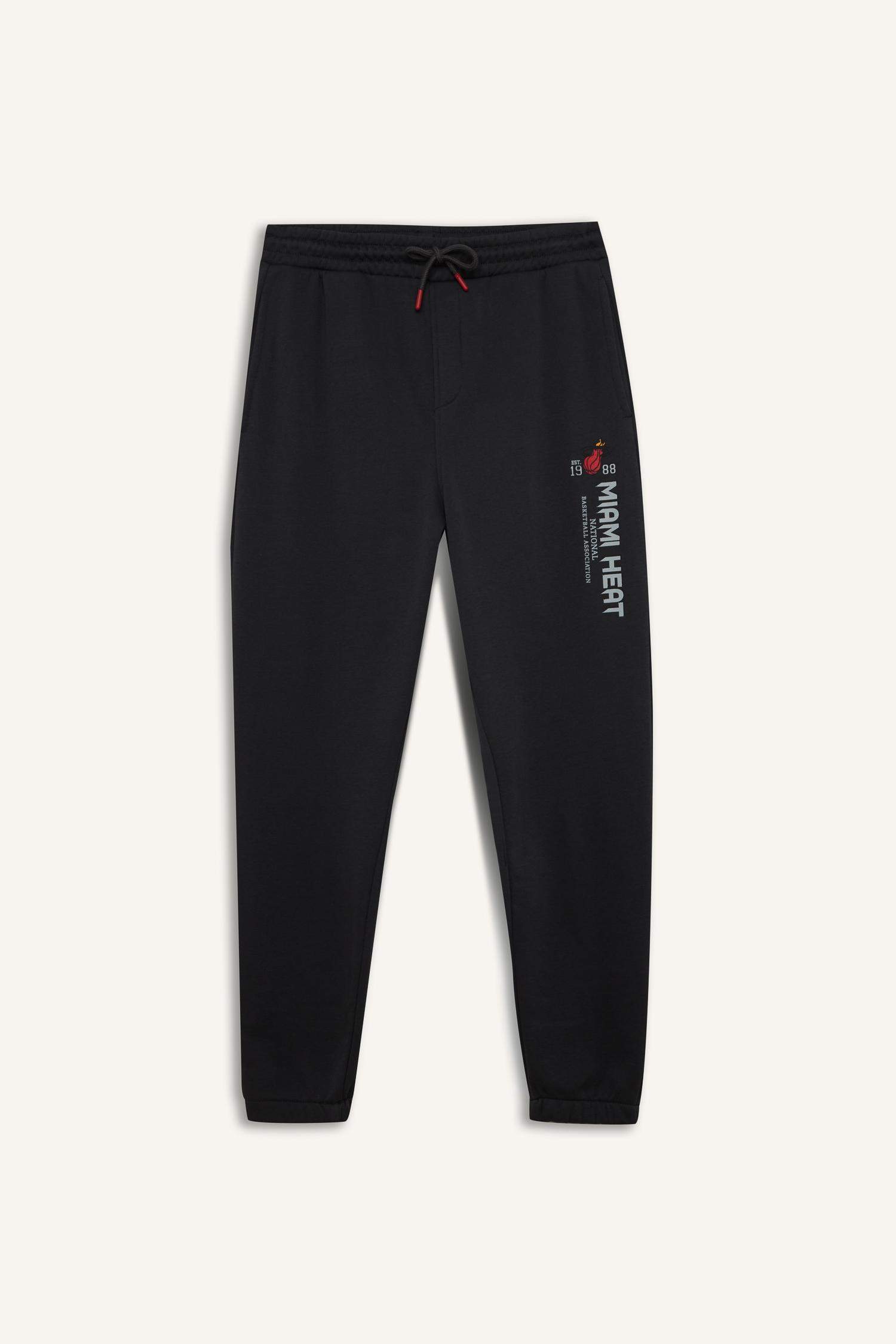 DeFactoFit NBA Miami Heat Kalın Jogger Eşofman Altı Standart Fit Beli Bağcıklı Cepli 