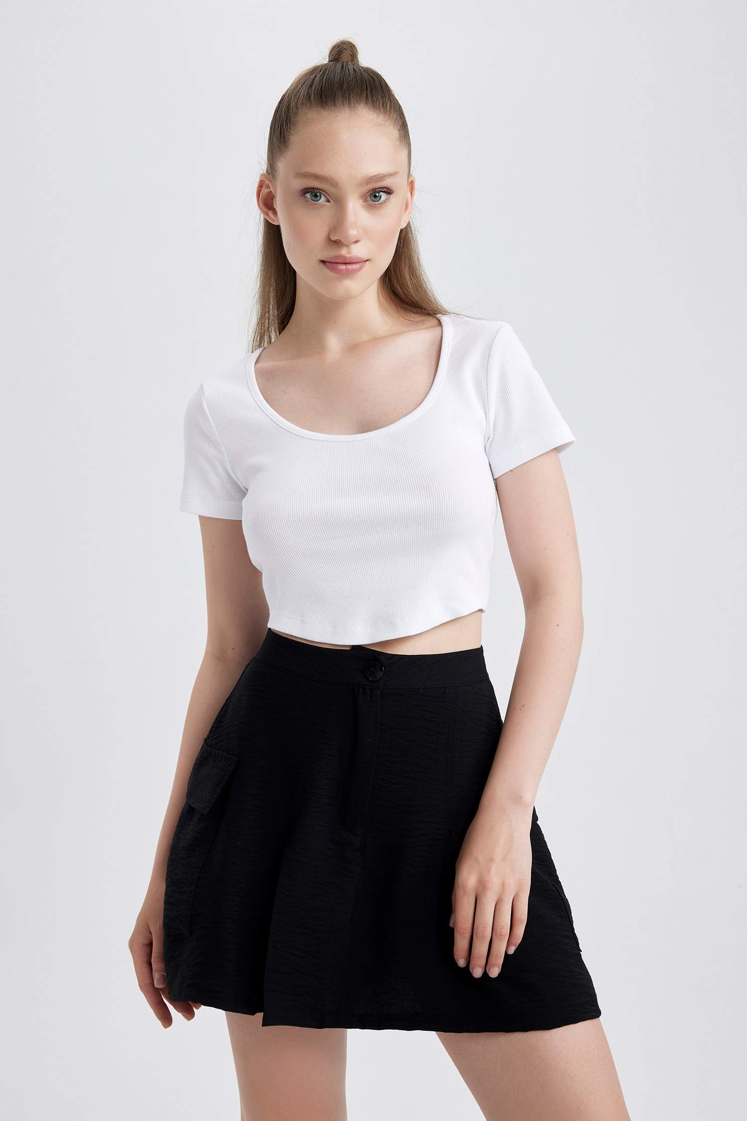 تيشيرت سليم فيت نص ردن