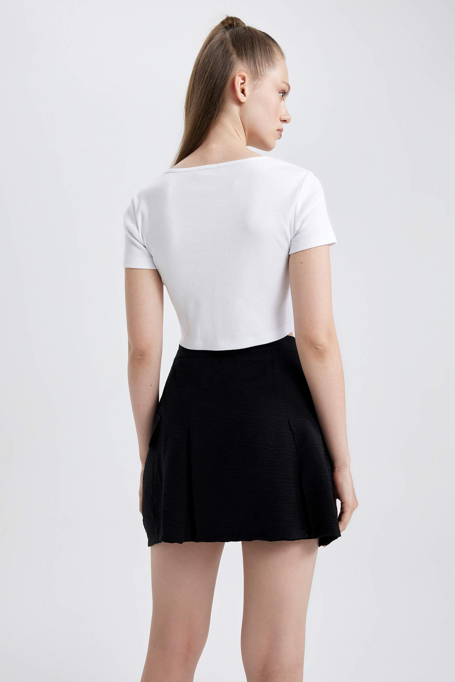 تيشيرت سليم فيت نص ردن