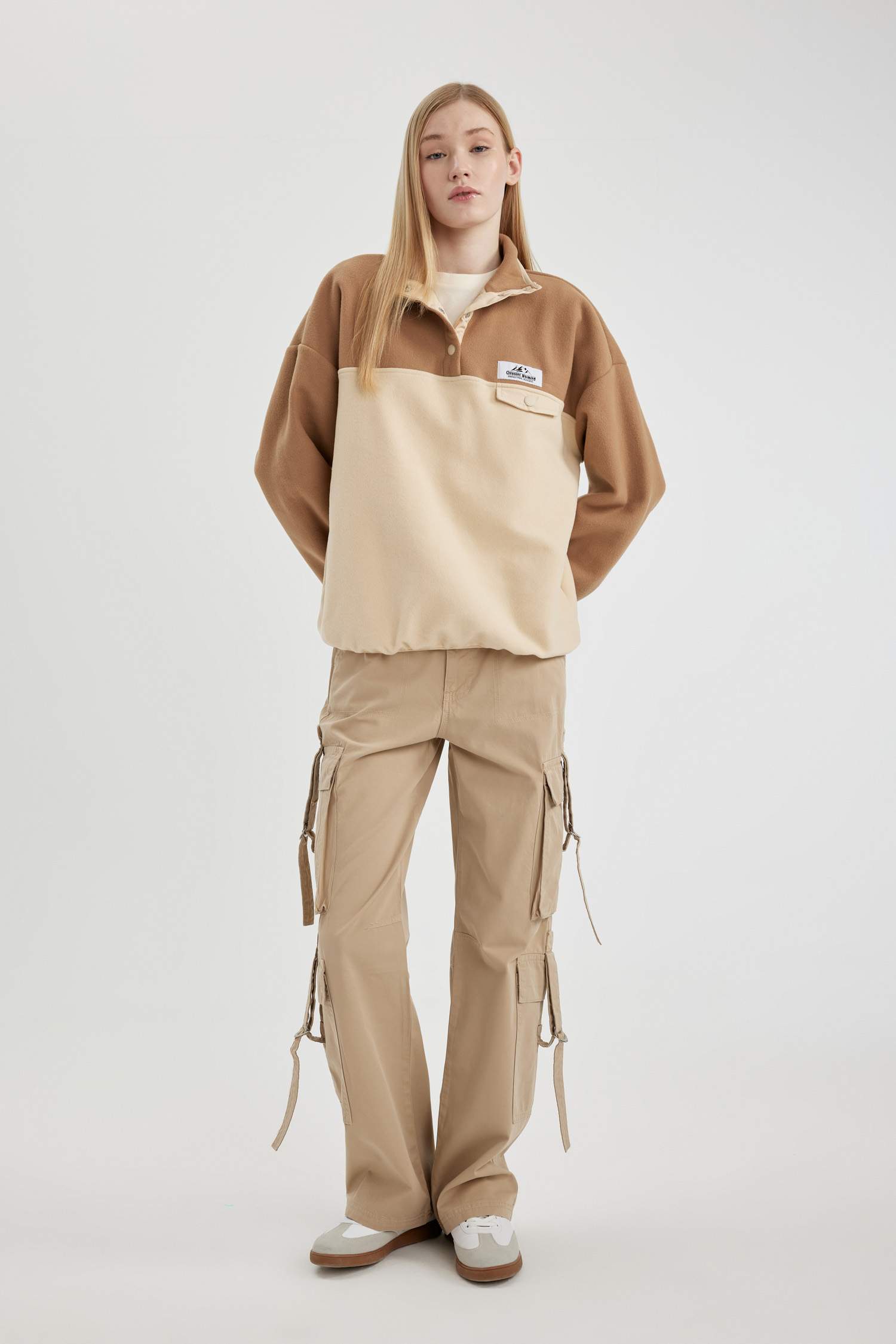 Loose Fit Stand Collar Elasticated Sleeve Fleece Sweatshirt