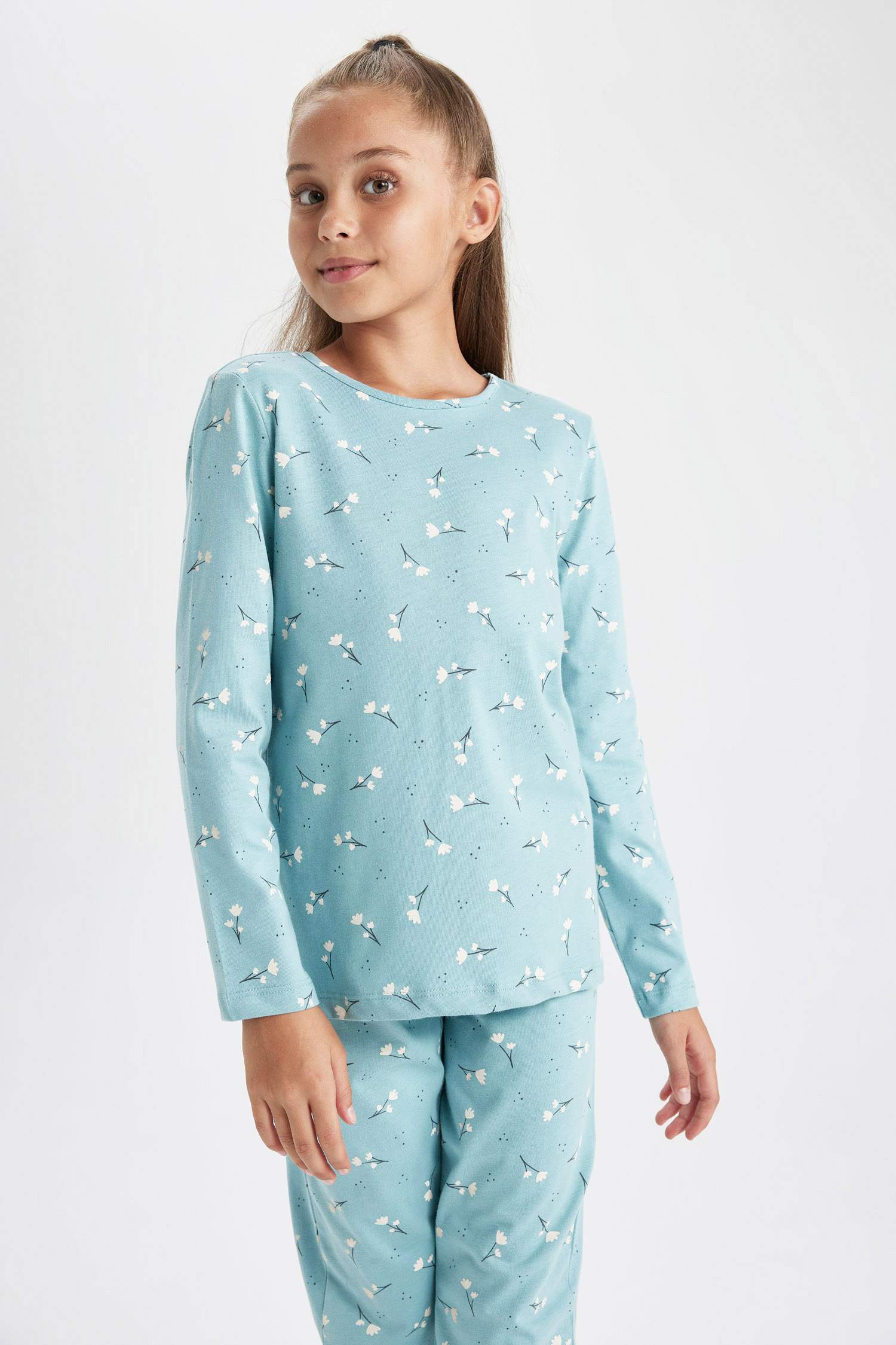 Kız Çocuk Çiçekli Uzun Kollu Penye Pijama Takımı