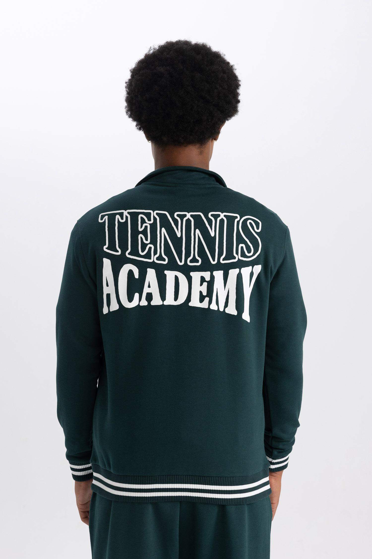 Standart Fit Dik Yaka Yarım Fermuarlı Baskılı Sporcu Sweatshirt