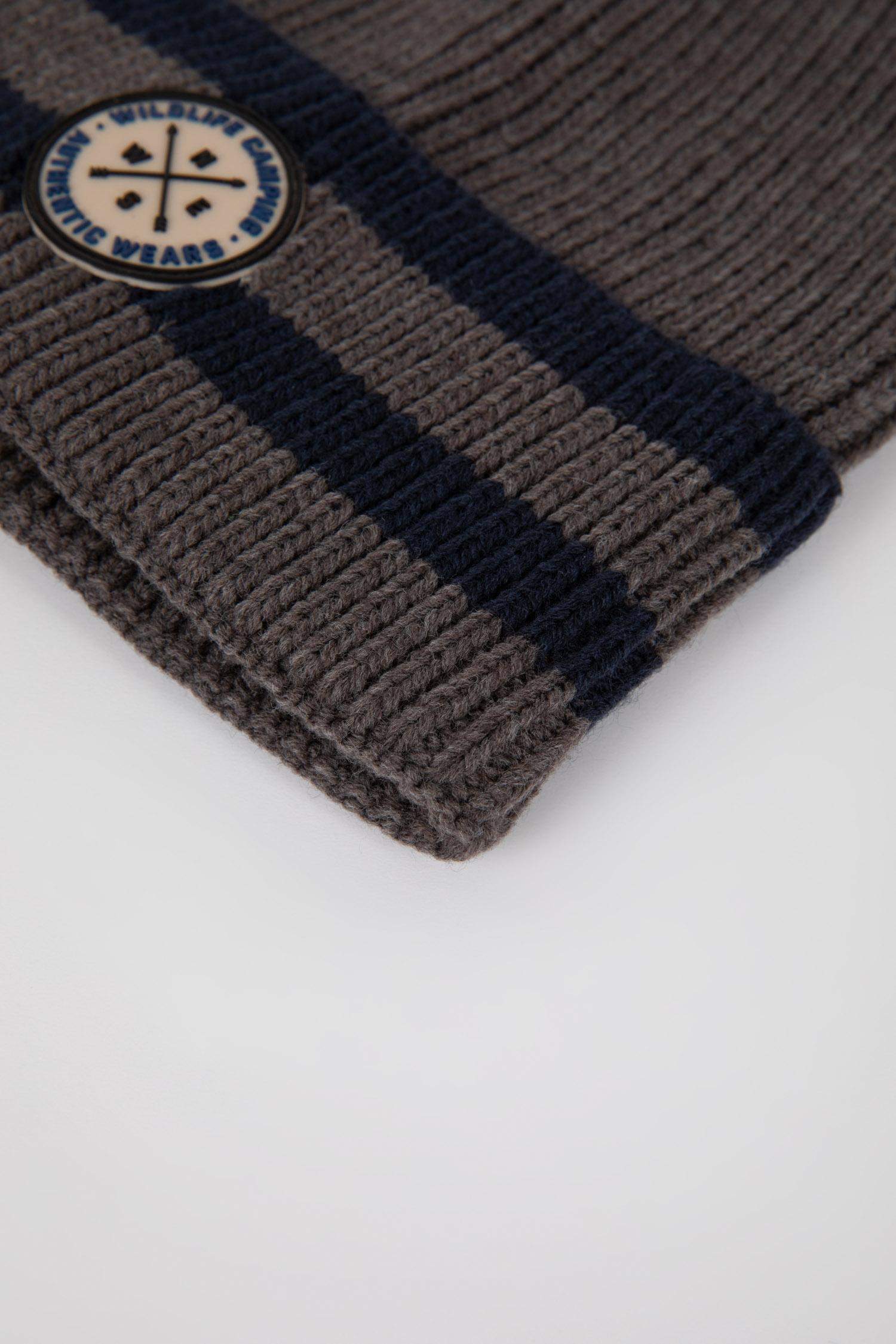 Шапка для чоловіків