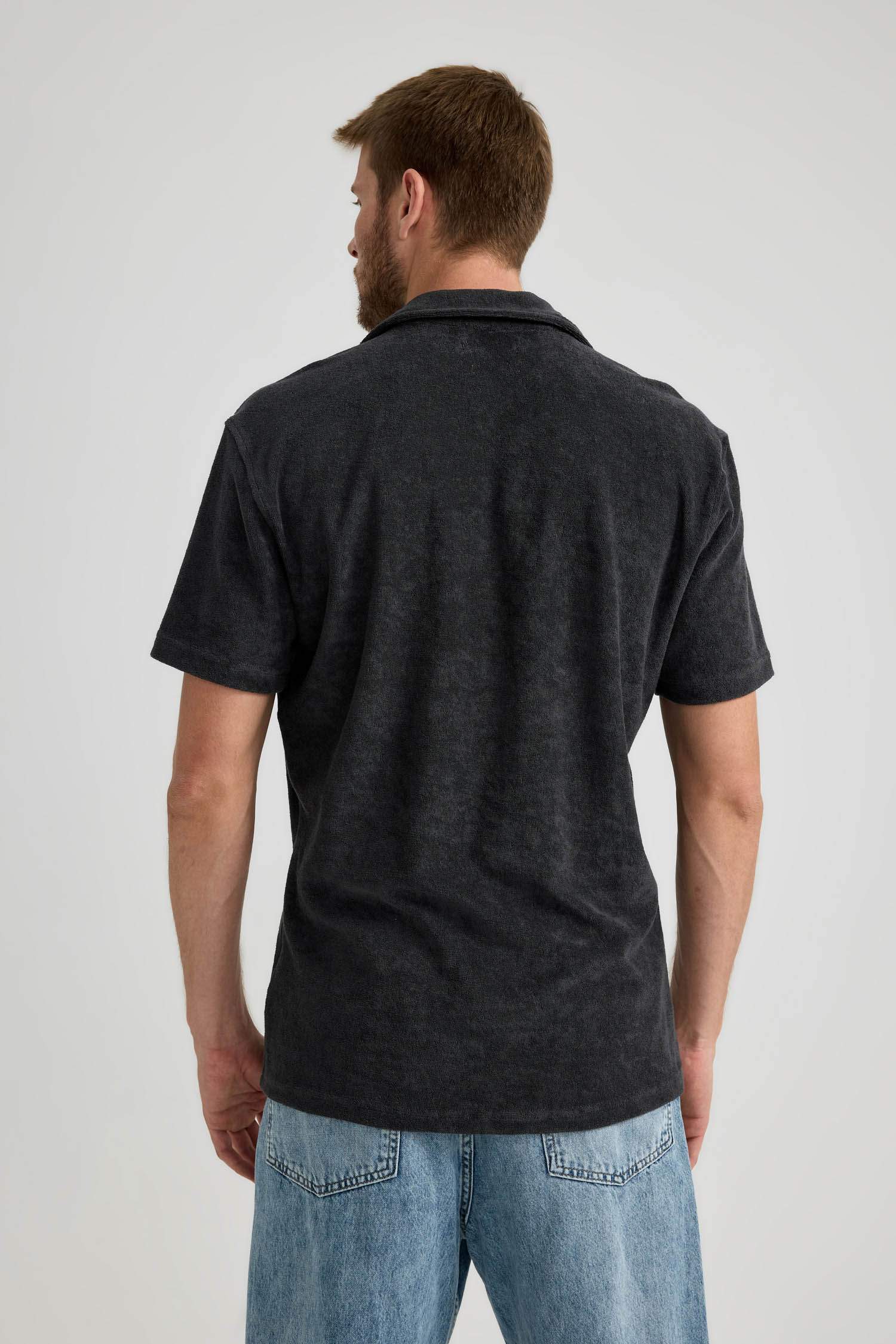 Modern Fit Apache Neck Short Sleeve Shirt