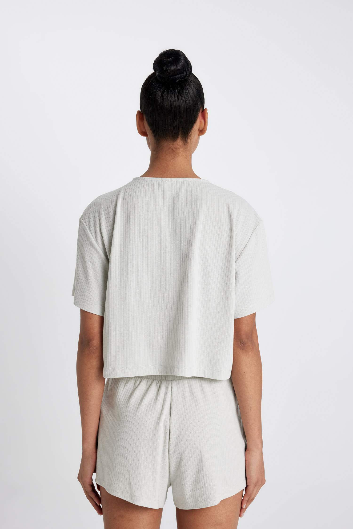 تيشيرت كروب رياضي بياخة مستديرة من DeFactoFit