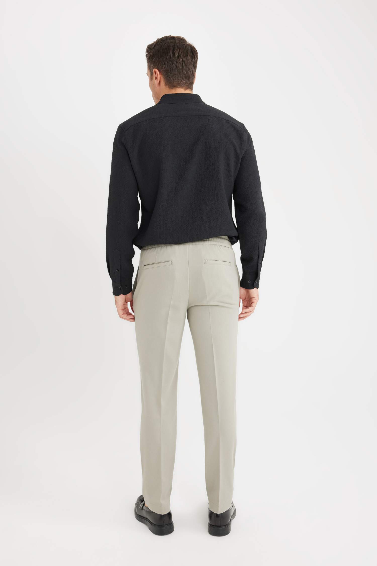 Yazlık Kumaş Jogger Pantolon Beli Bağcıklı Lastikli Düz Paça Cepli Her Yöne Esneyen