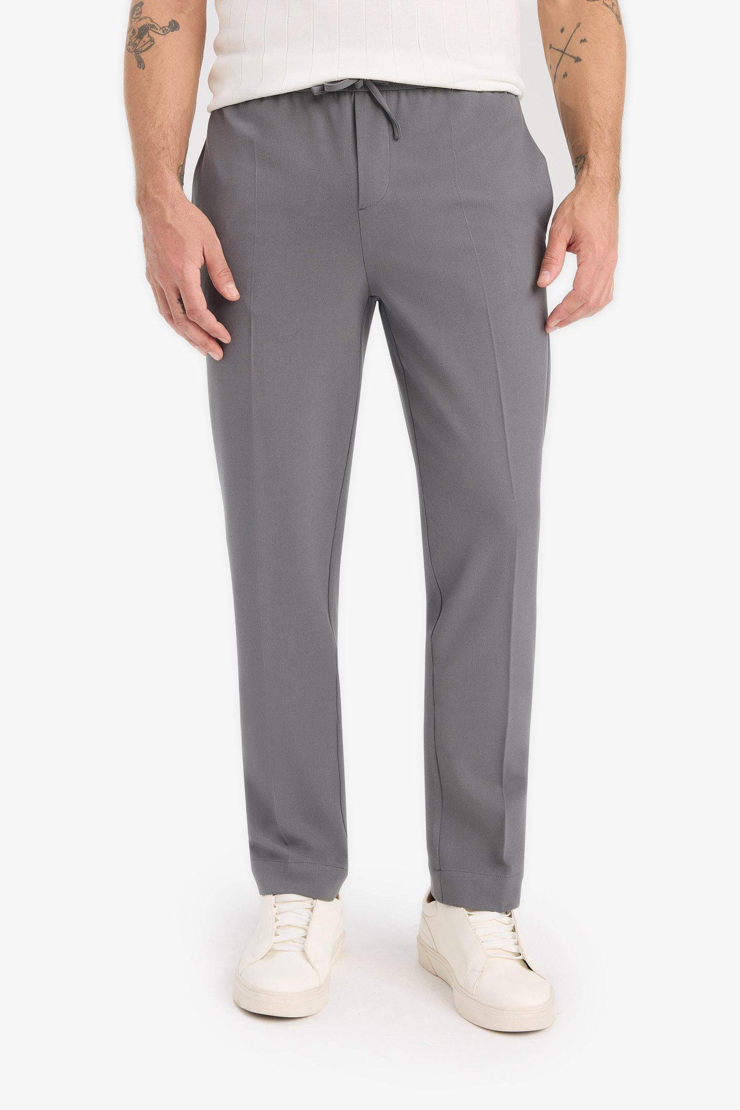 Брюки-джоггеры Jogger Fit с завязками на талии, резинкой, карманами и из мягкой ткани, которая тянется во всех направлениях