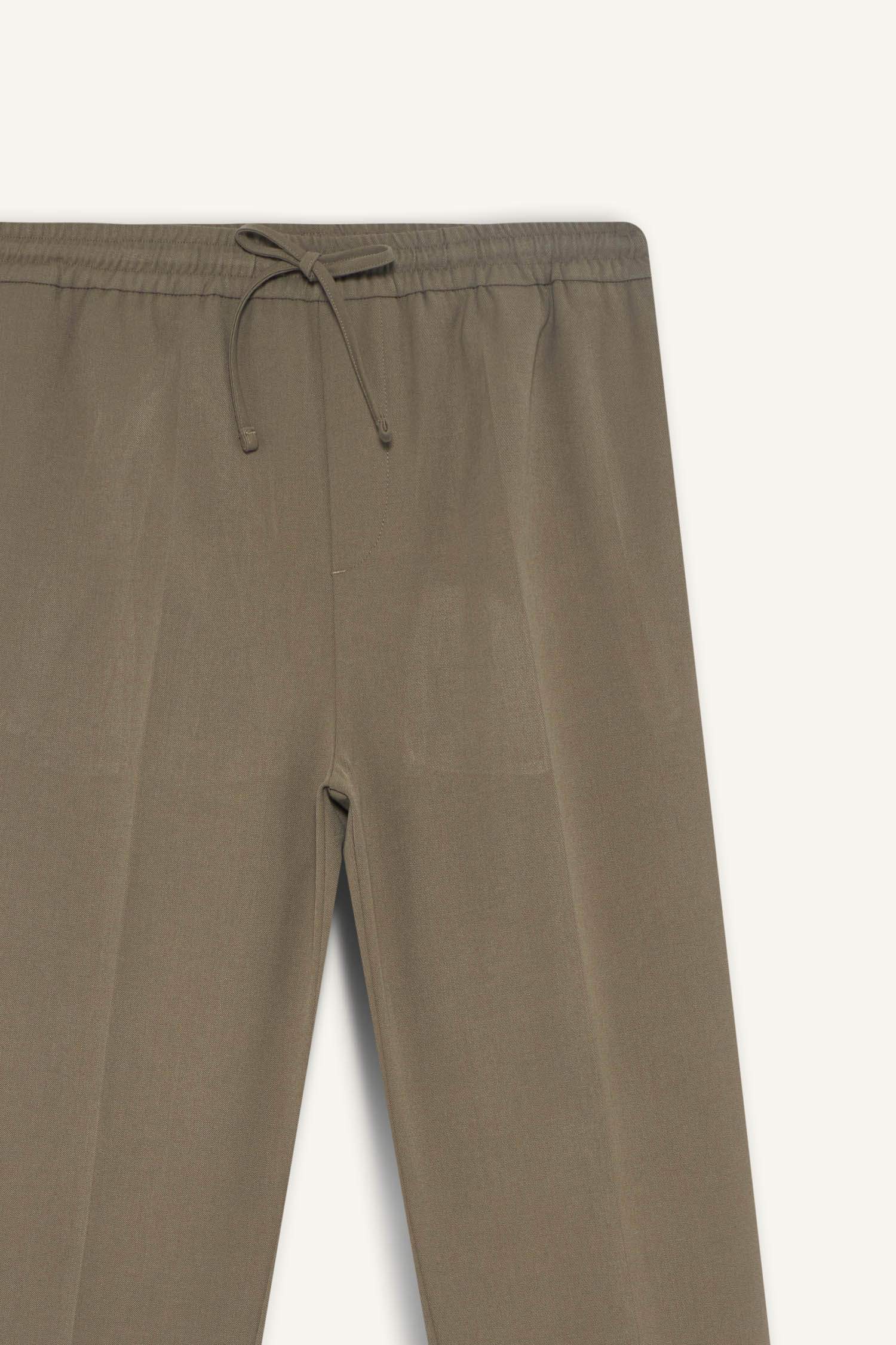 Beli Bağcıklı Lastikli Cepli Jogger Fit Her Yöne Esneyen Yumuşak Tuşe Pantolon