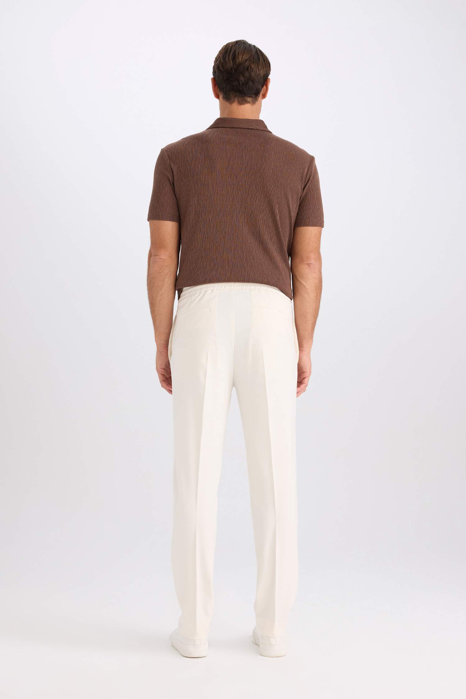 Pantalon à taille élastique avec cordon de serrage